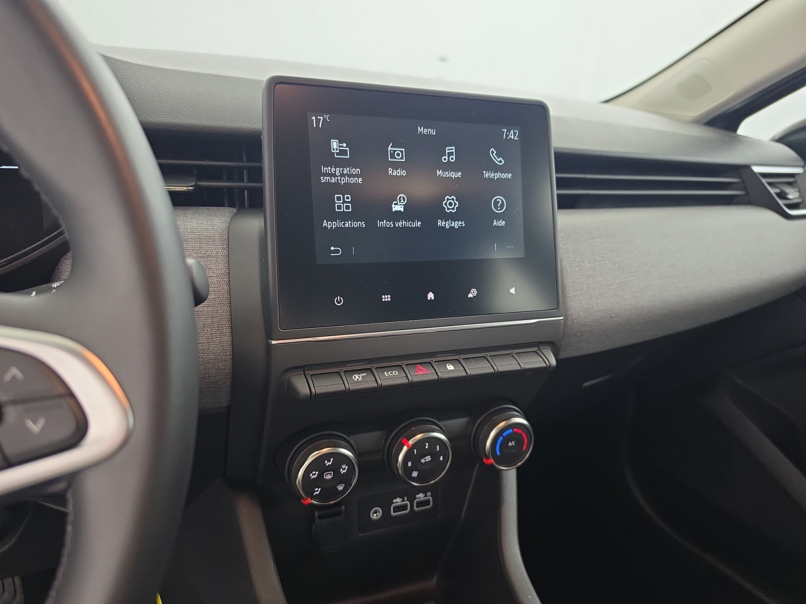 Vente en ligne Renault Clio 5 Clio TCe 90 au prix de 15 490 €