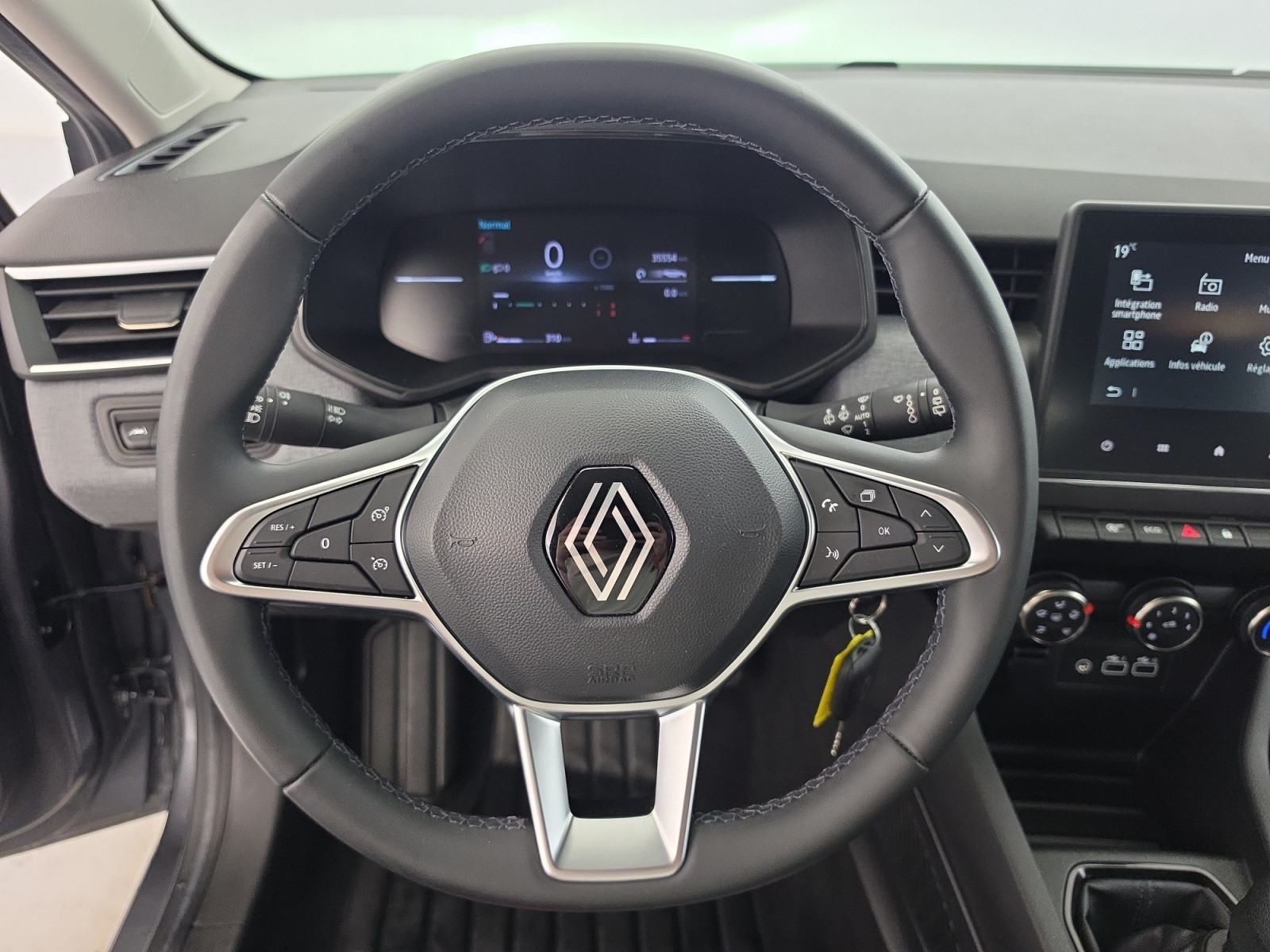 Vente en ligne Renault Clio 5 Clio TCe 90 au prix de 14 600 €
