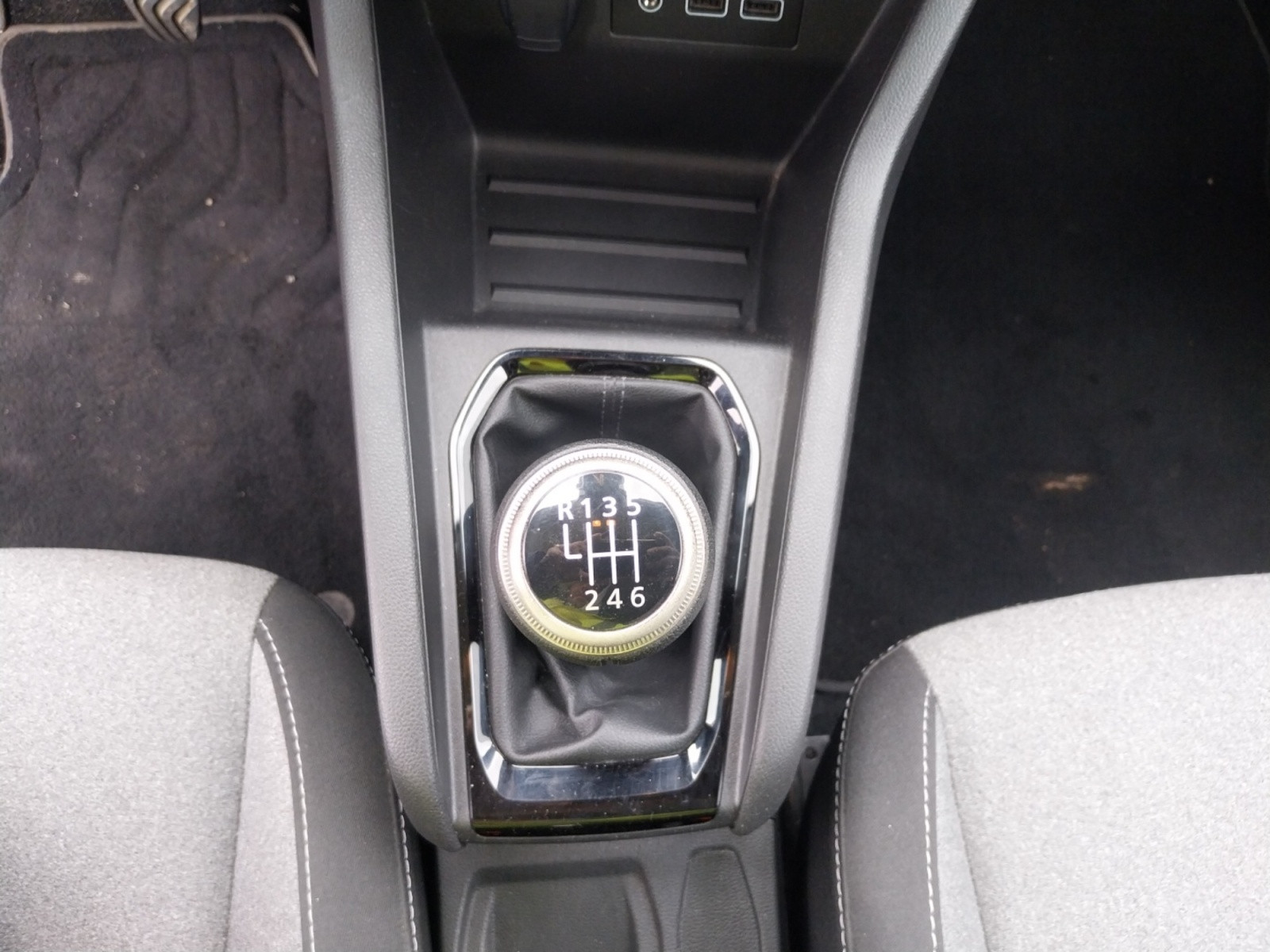 Vente en ligne Renault Clio 5 Clio TCe 90 ch GSR2 au prix de 13 990 €