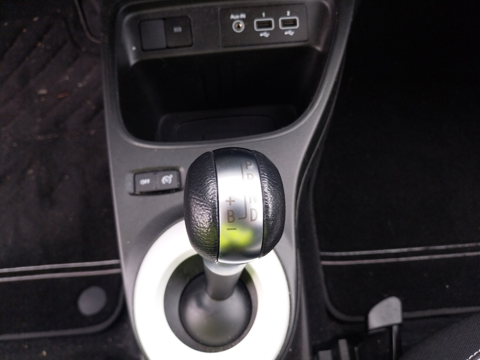 Vente en ligne Renault Twingo Electrique Twingo III E-Tech au prix de 13 990 €