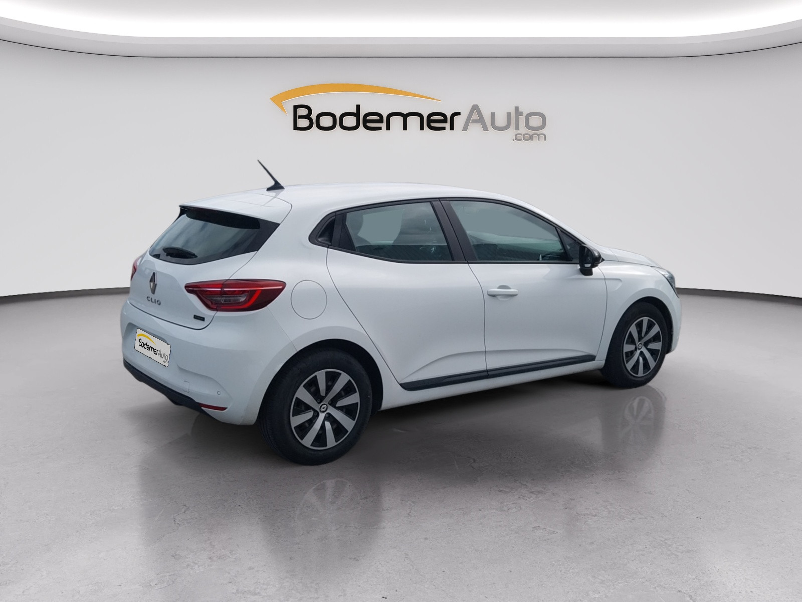 Vente en ligne Renault Clio 5 Clio E-Tech full hybrid 145 au prix de 16 490 €