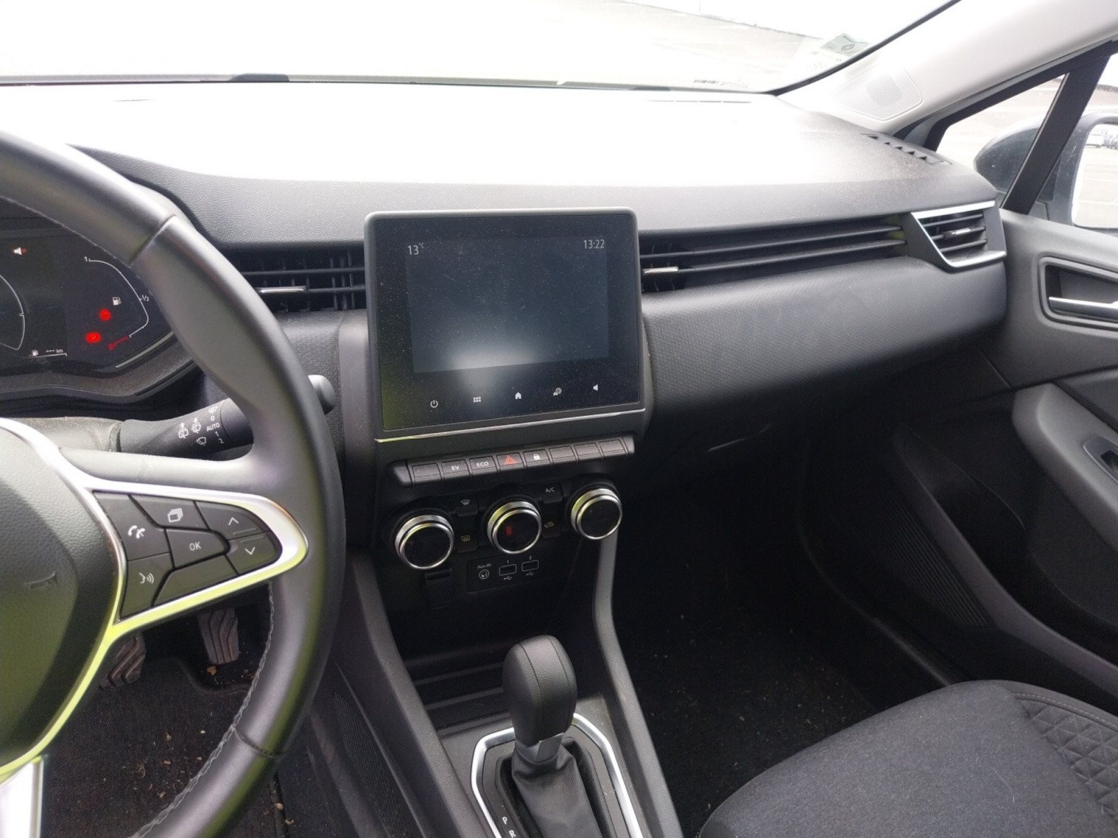 Vente en ligne Renault Clio 5 Clio E-Tech full hybrid 145 au prix de 16 490 €