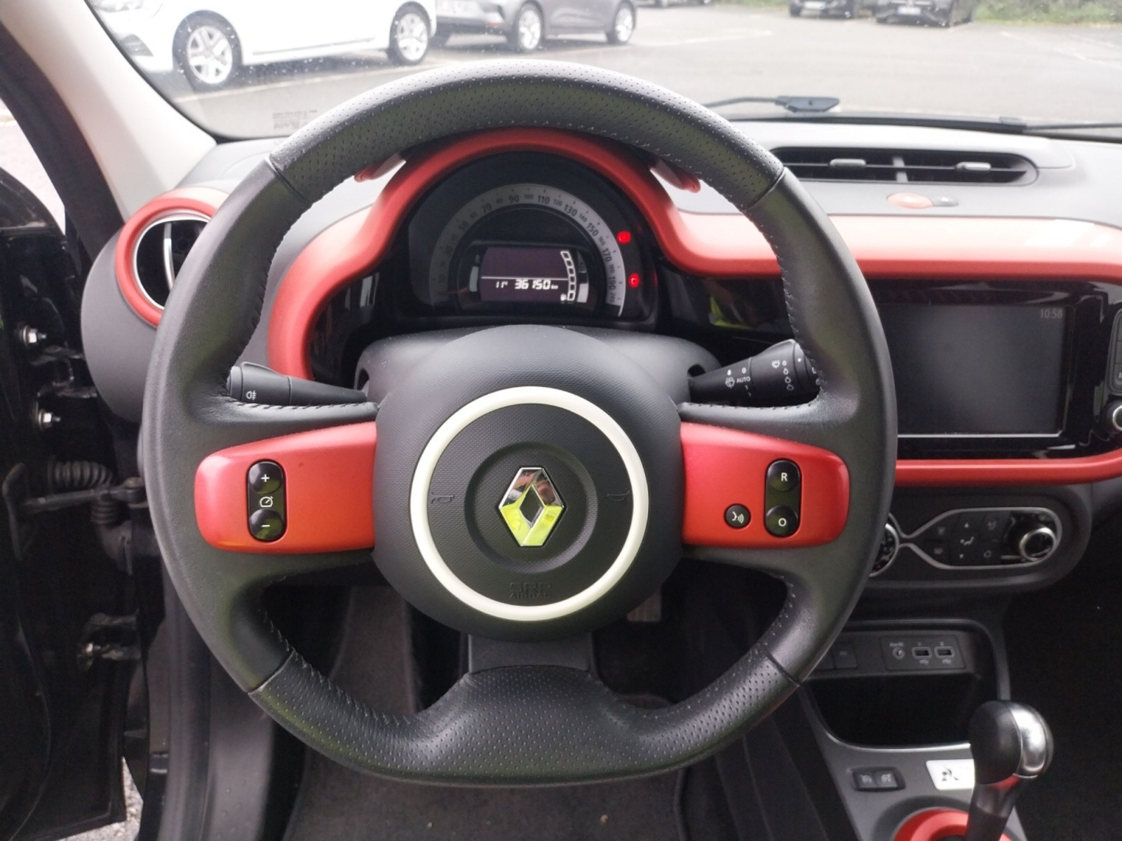 Vente en ligne Renault Twingo 3  TCe 95 EDC au prix de 13 990 €