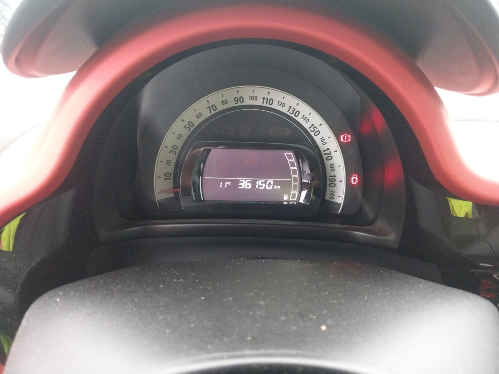 Vente en ligne Renault Twingo 3  TCe 95 EDC au prix de 13 990 €