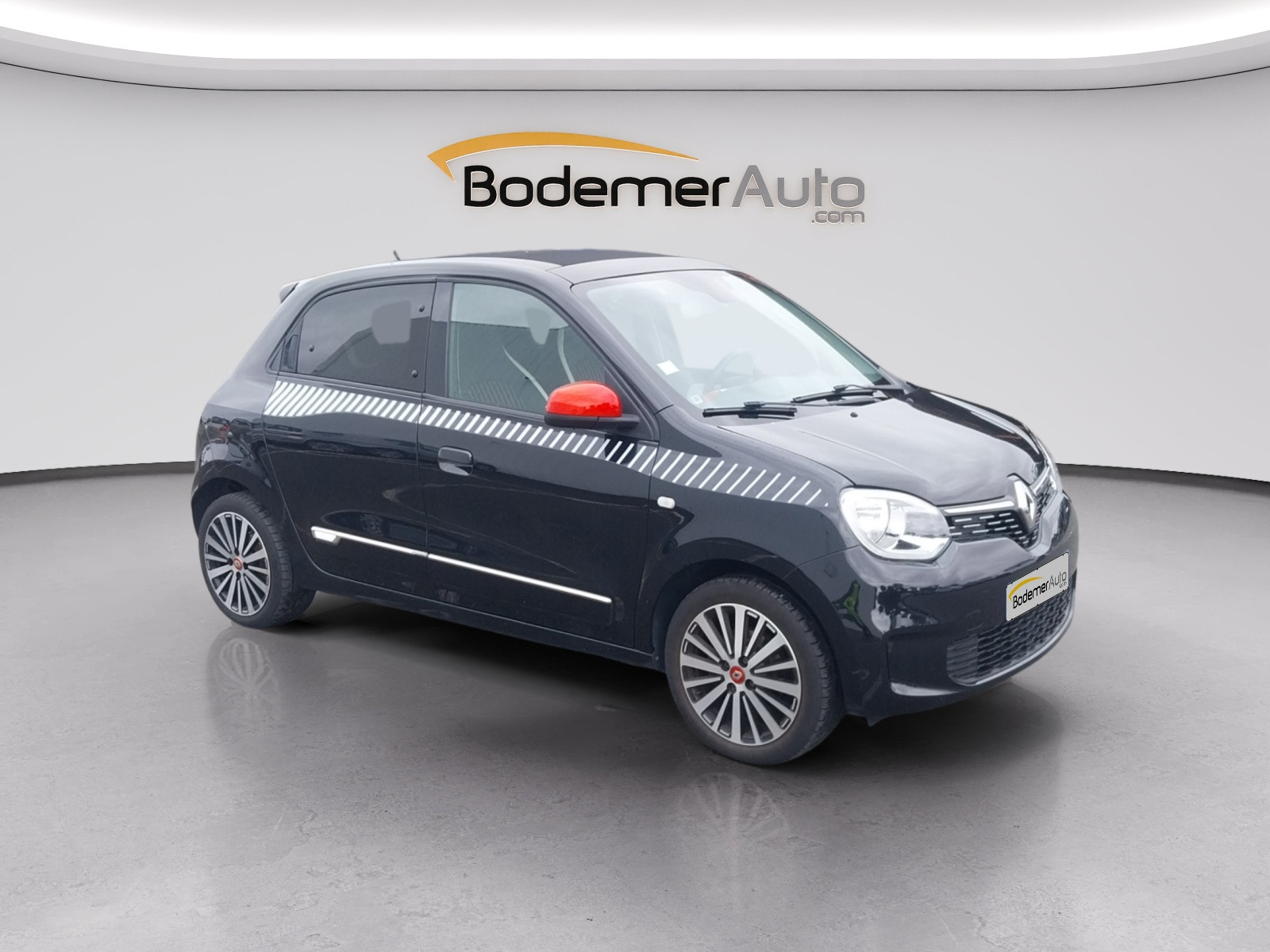 Vente en ligne Renault Twingo 3  TCe 95 EDC au prix de 13 990 €