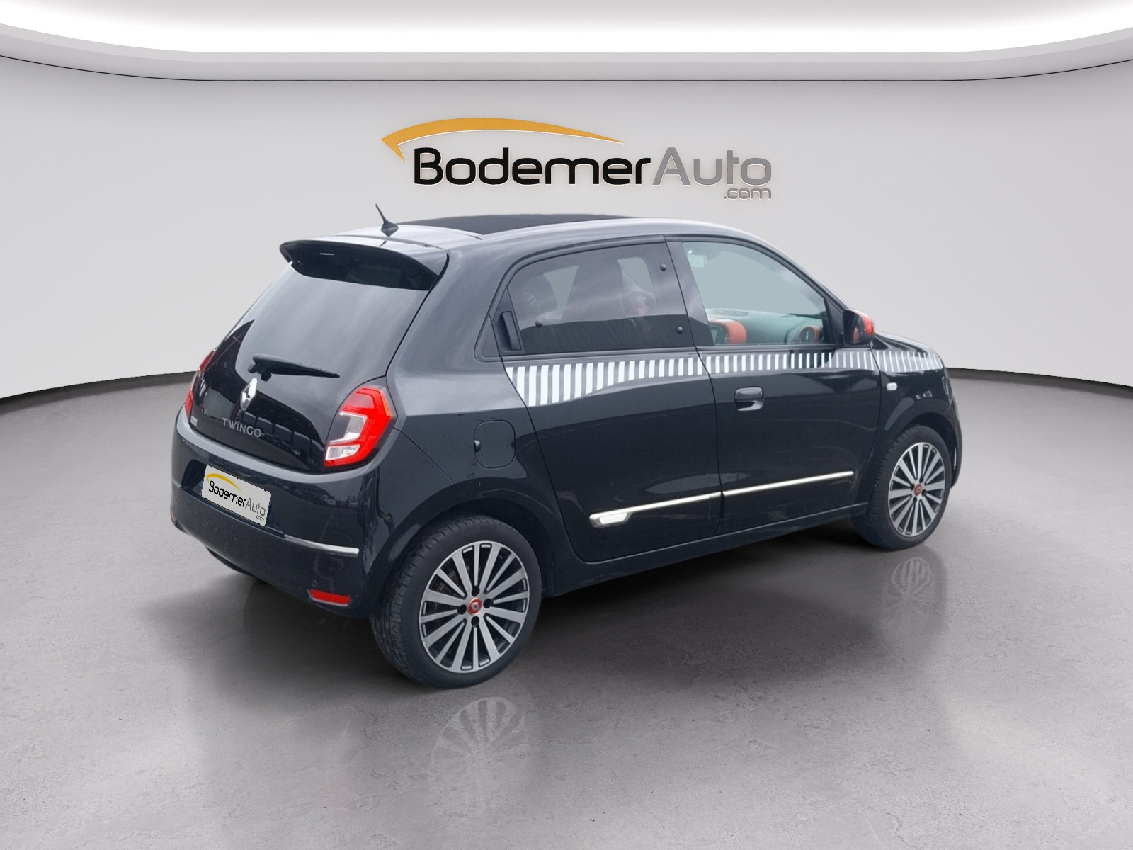 Vente en ligne Renault Twingo 3  TCe 95 EDC au prix de 13 990 €