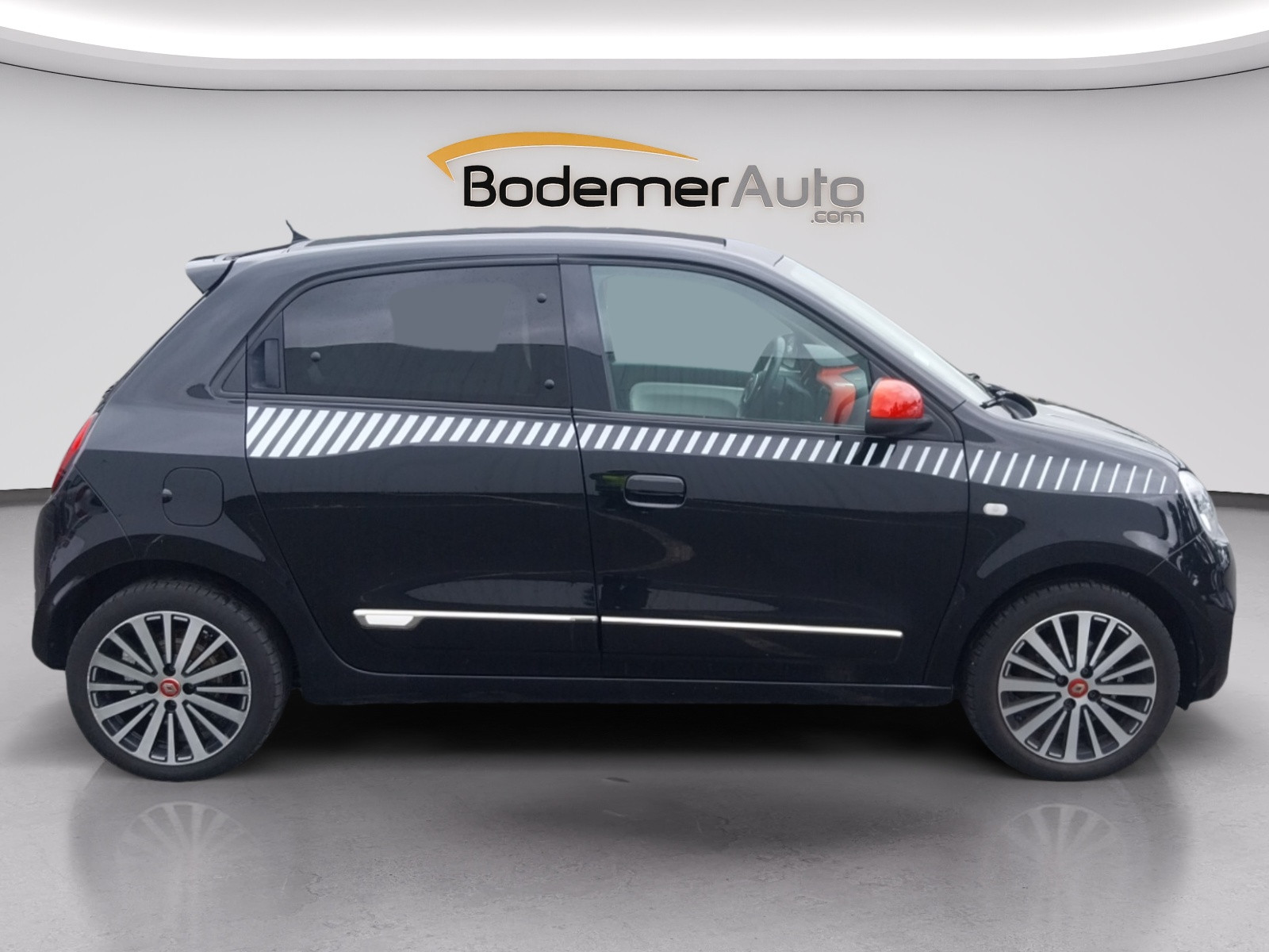 Vente en ligne Renault Twingo 3  TCe 95 EDC au prix de 13 990 €