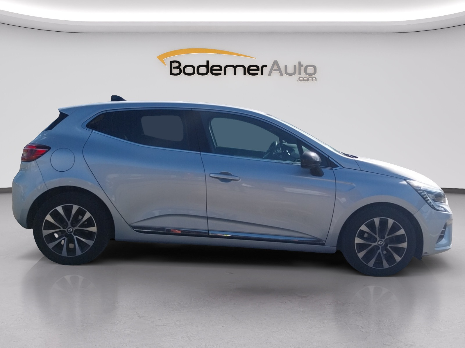 Vente en ligne Renault Clio 5 Clio TCe 90 au prix de 14 990 €