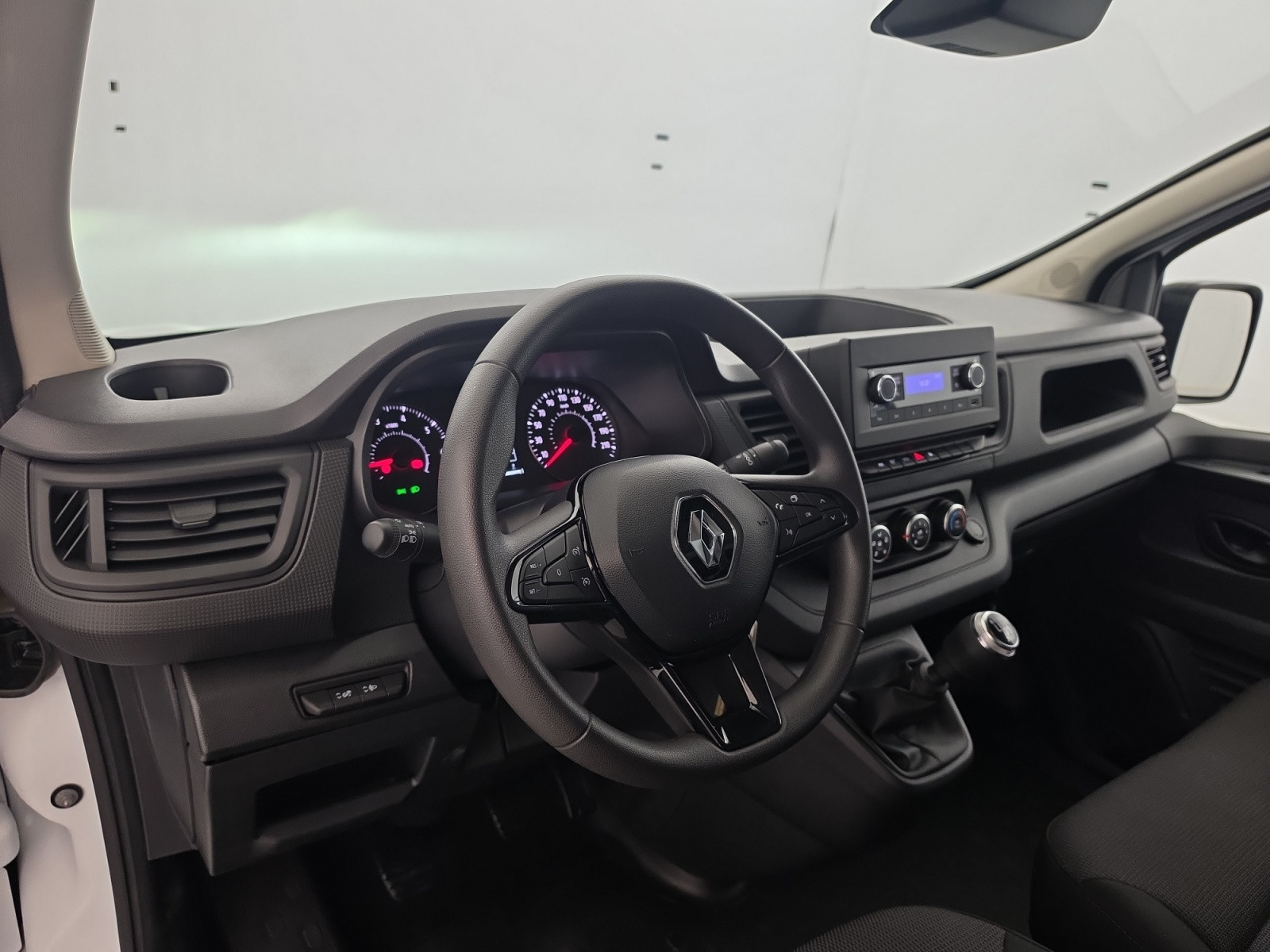 Vente en ligne Renault Trafic 3 Fourgon TRAFIC FGN L1H1 3000 KG BLUE DCI 130 au prix de 22 890 €