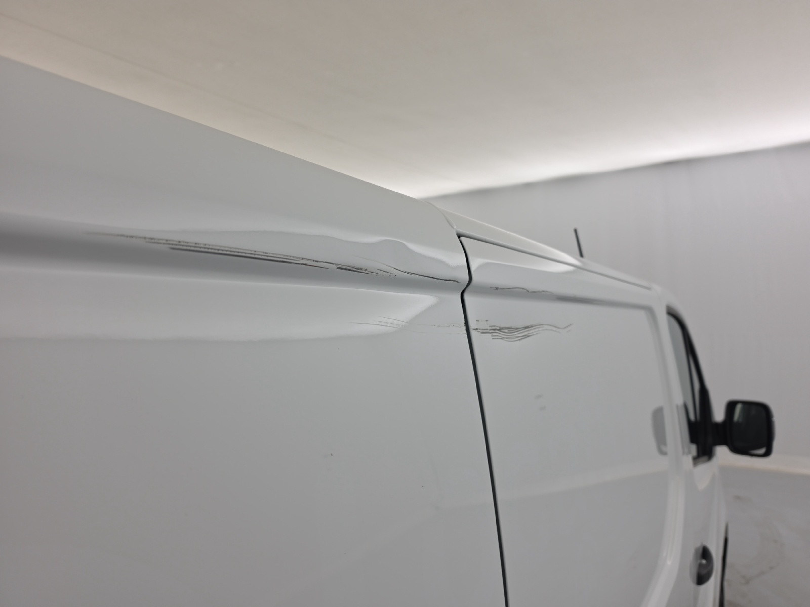 Vente en ligne Renault Trafic 3 Fourgon TRAFIC FGN L1H1 3000 KG BLUE DCI 130 au prix de 22 890 €