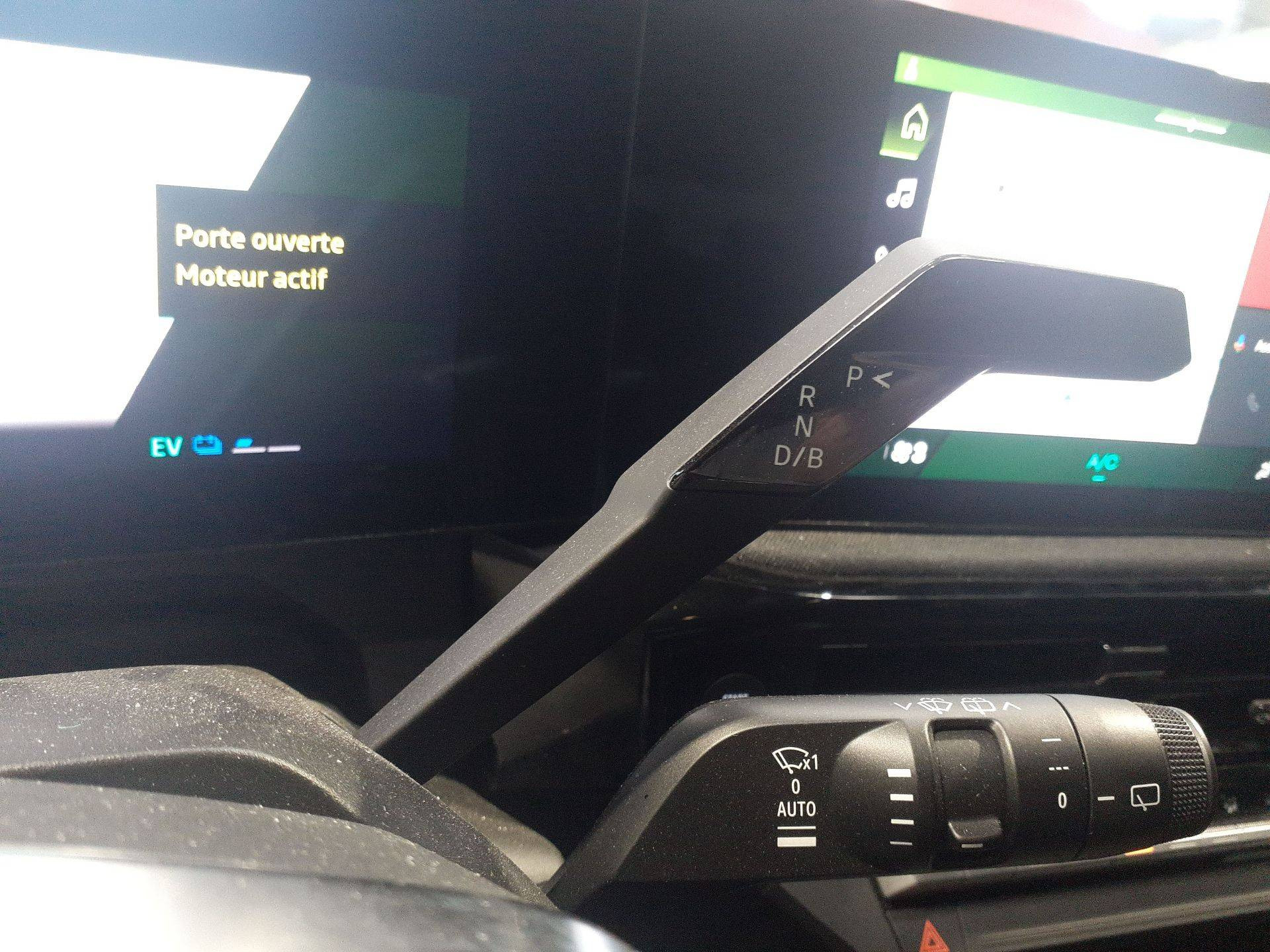 Vente en ligne Renault Clio 6 Clio E-Tech full hybrid 160 ch au prix de 26 500 €