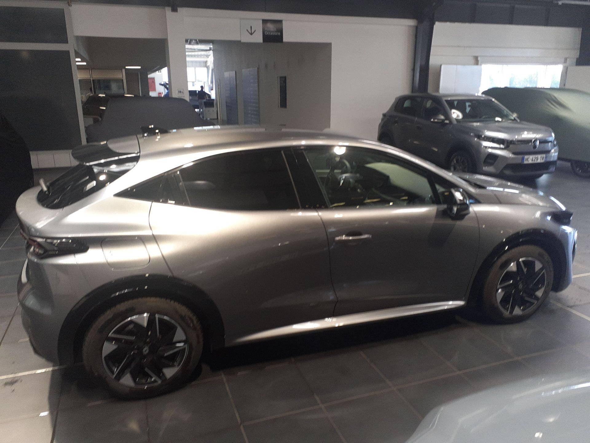 Vente en ligne Renault Clio 6 Clio E-Tech full hybrid 160 ch au prix de 26 500 €