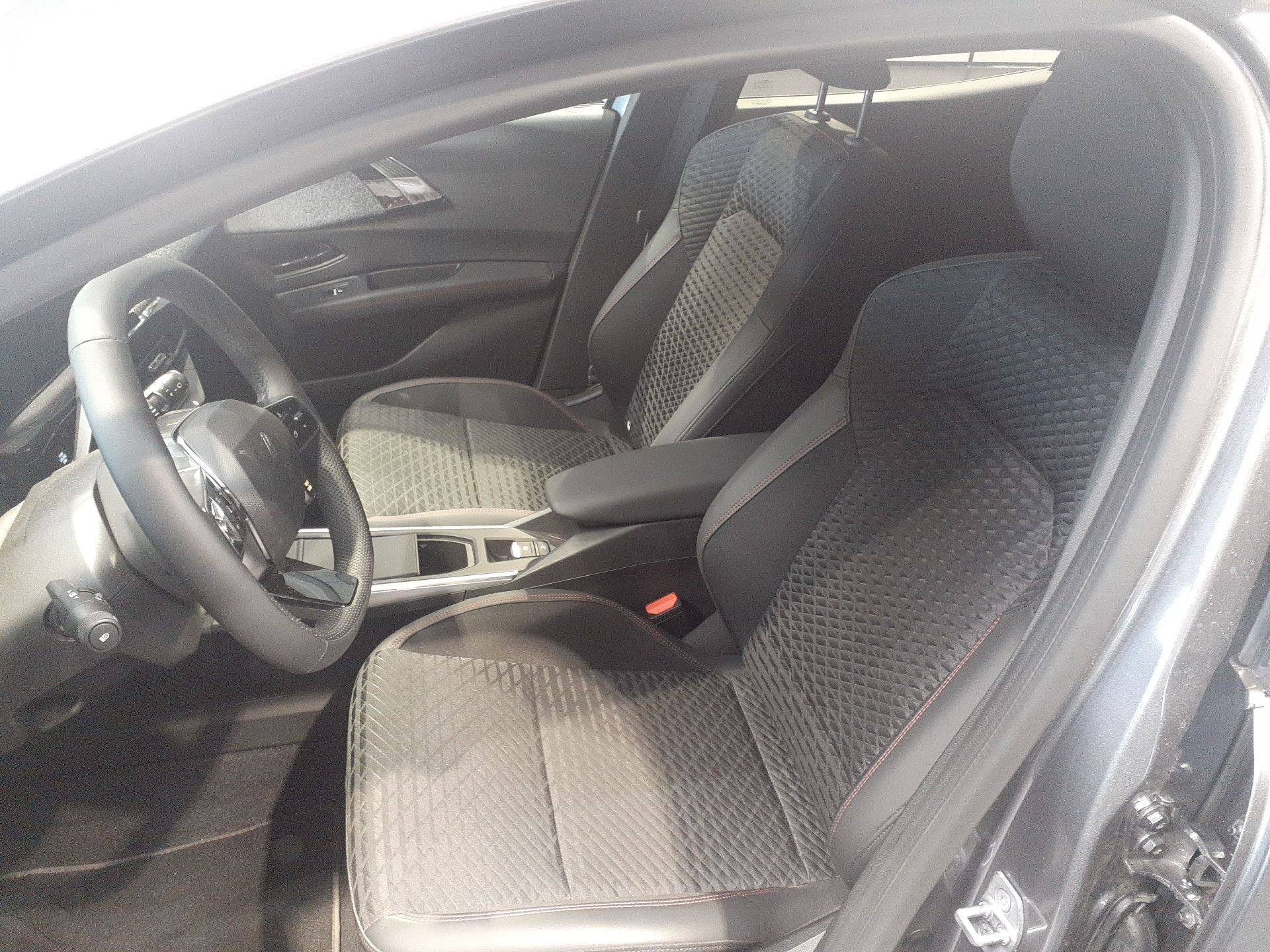Vente en ligne Renault Clio 6 Clio E-Tech full hybrid 160 ch au prix de 26 500 €