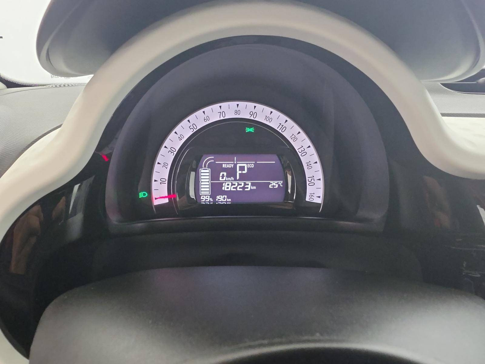 Vente en ligne Renault Twingo Electrique Twingo III E-Tech au prix de 13 890 €