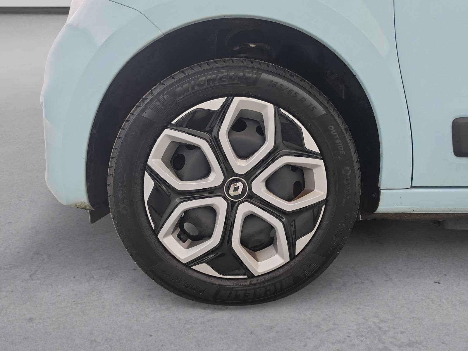 Vente en ligne Renault Twingo Electrique Twingo III E-Tech au prix de 13 890 €