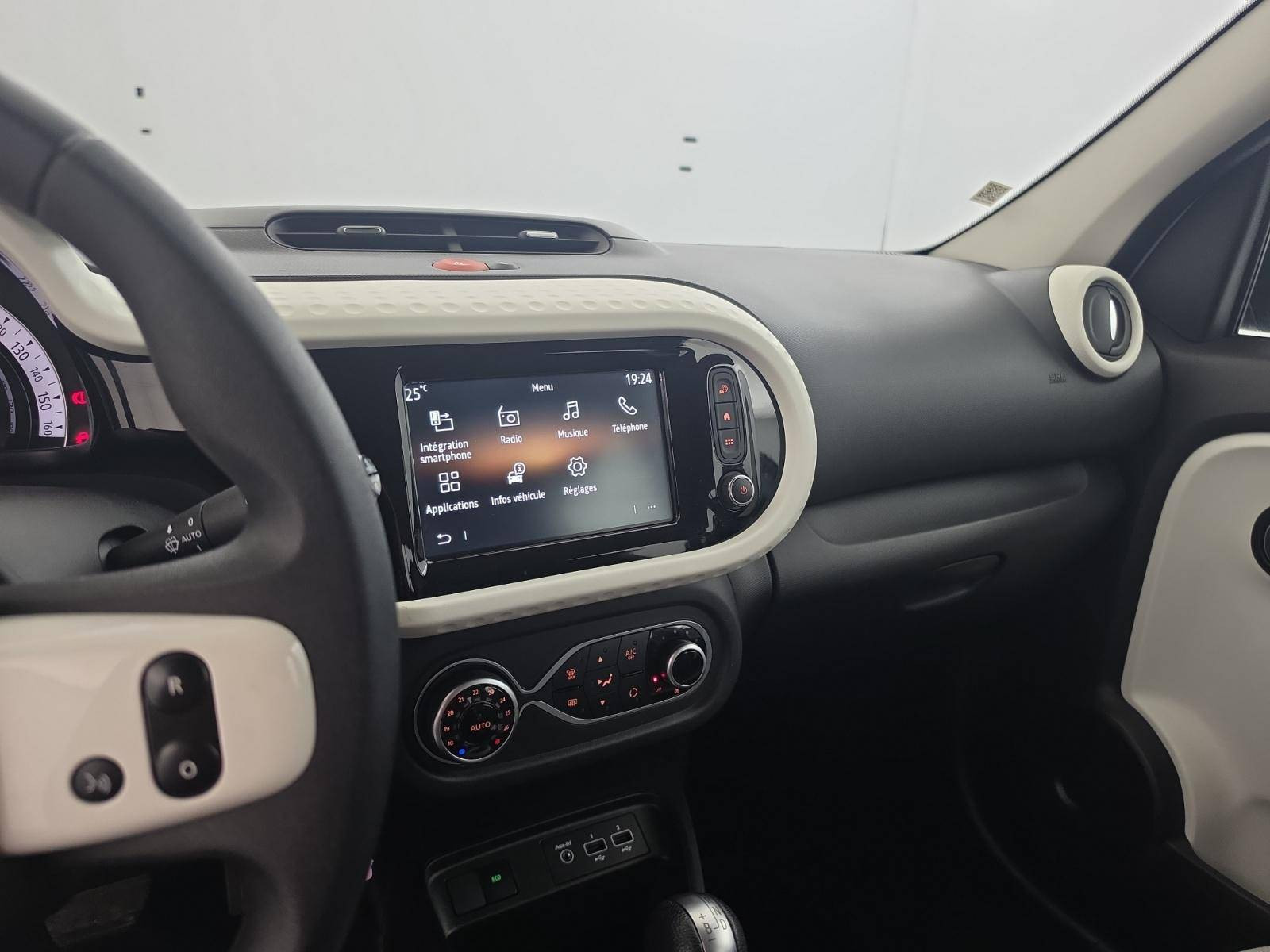 Vente en ligne Renault Twingo Electrique Twingo III E-Tech au prix de 13 890 €