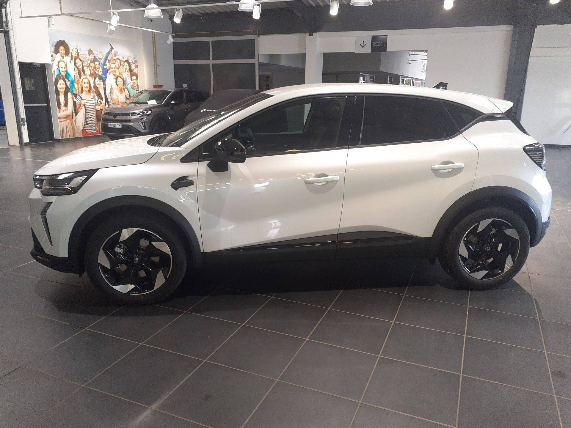Renault Captur  E-Tech full hybrid 160 ch occasion de 2026 en vente à Quimper