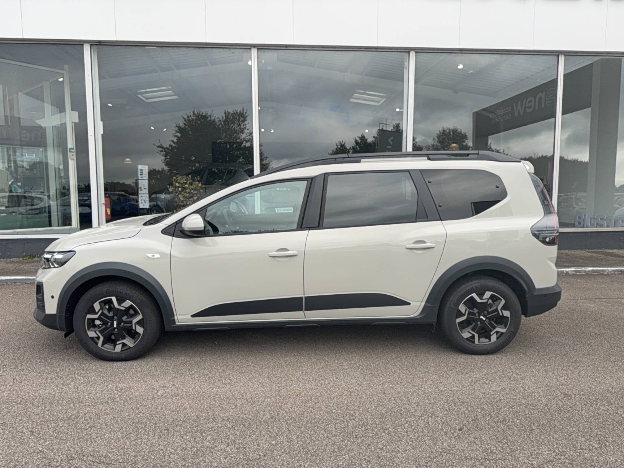 Dacia Jogger  155 7 pl occasion de 2026 en vente à Quimper