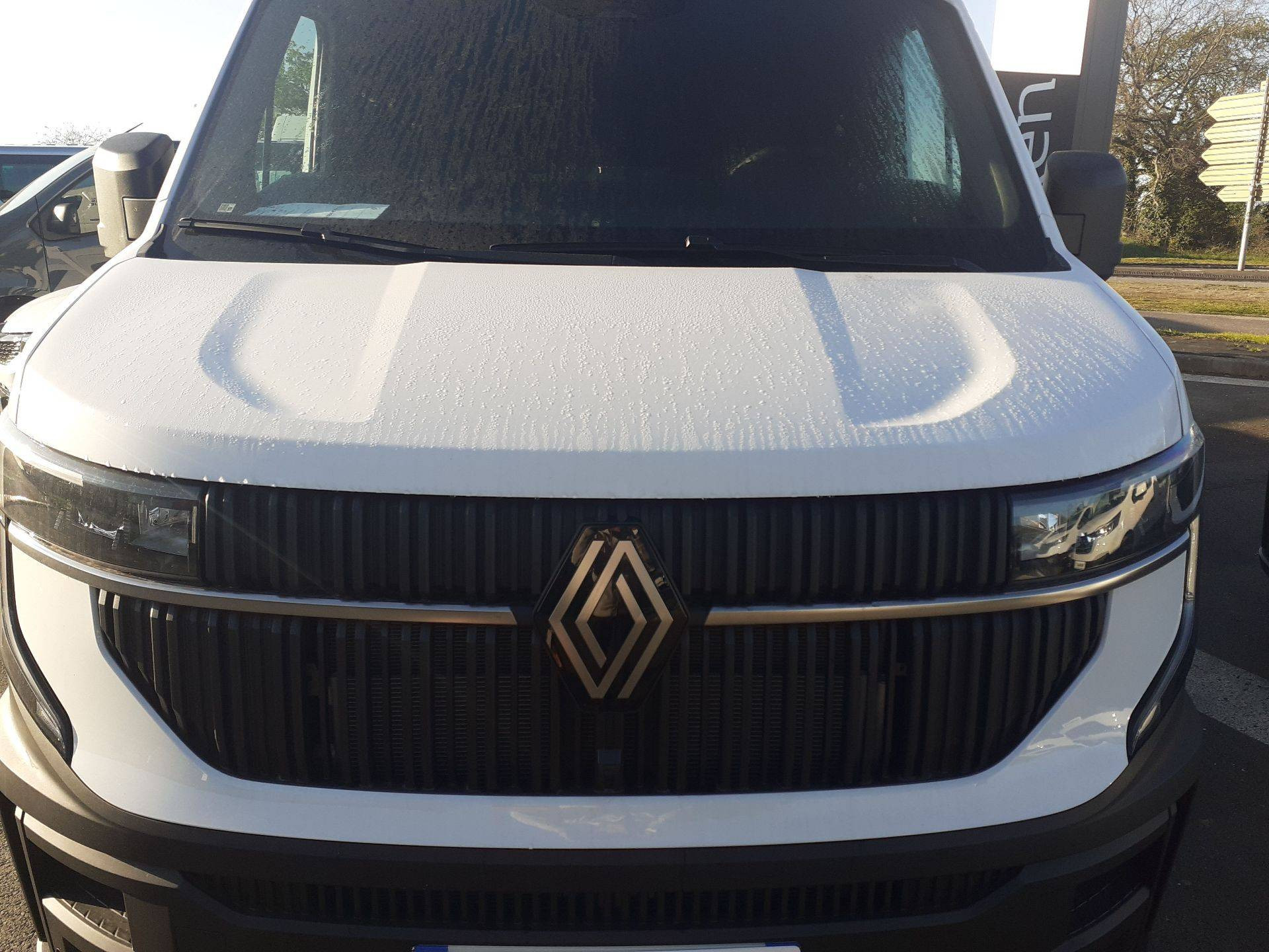 Vente en ligne Renault Master E-Tech MASTER ELECTRIQUE FGN L2H2 3T5 GRANDE AUTONOMIE au prix de 60 384 €