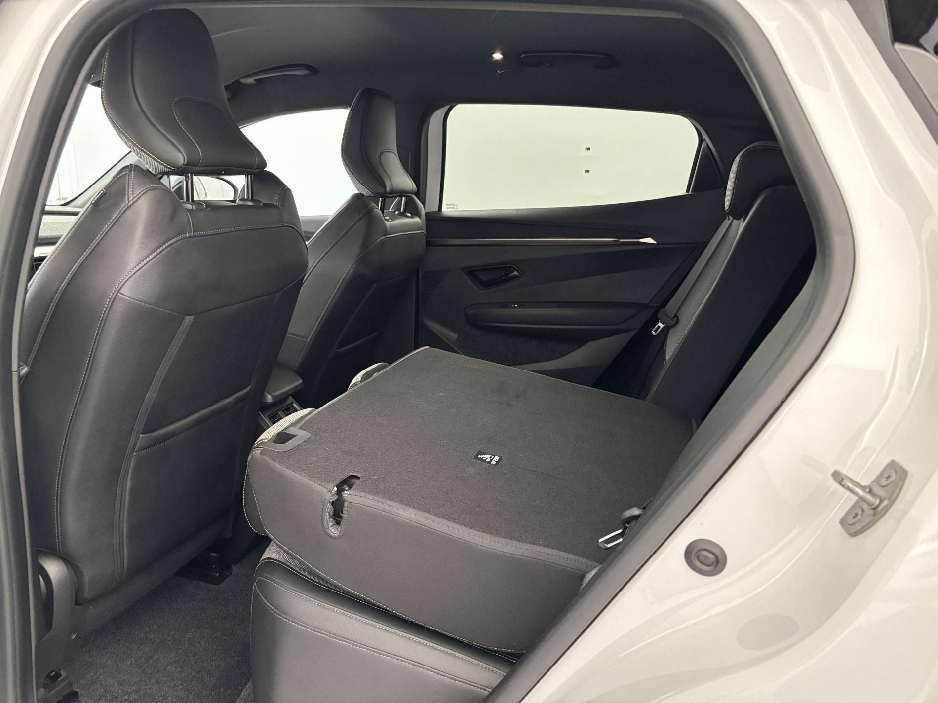 Vente en ligne Renault Megane E-Tech  EV60 220 ch super charge au prix de 26 690 €