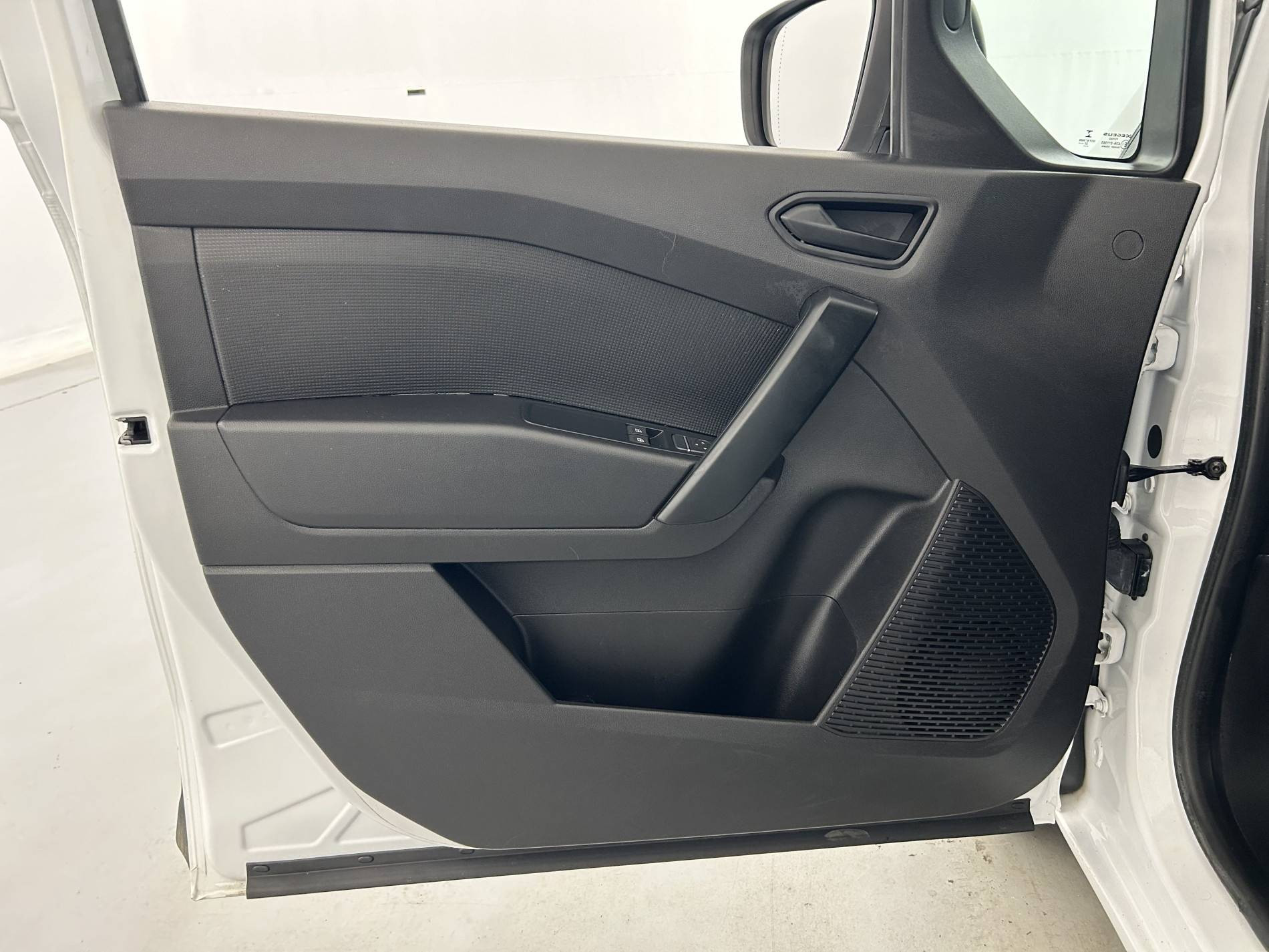 Vente en ligne Renault Kangoo Van  BLUE DCI 95 au prix de 15 290 €