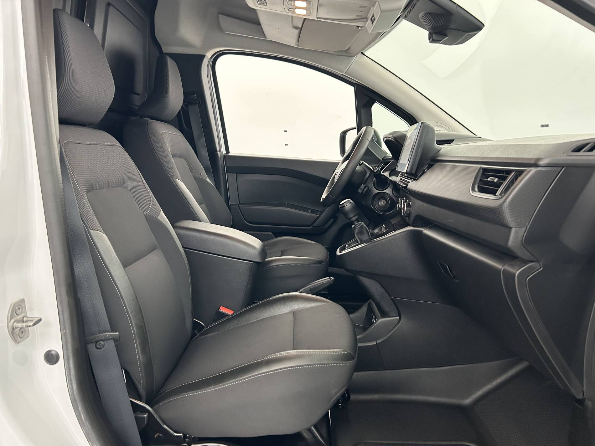 Vente en ligne Renault Kangoo Van  BLUE DCI 95 au prix de 15 290 €