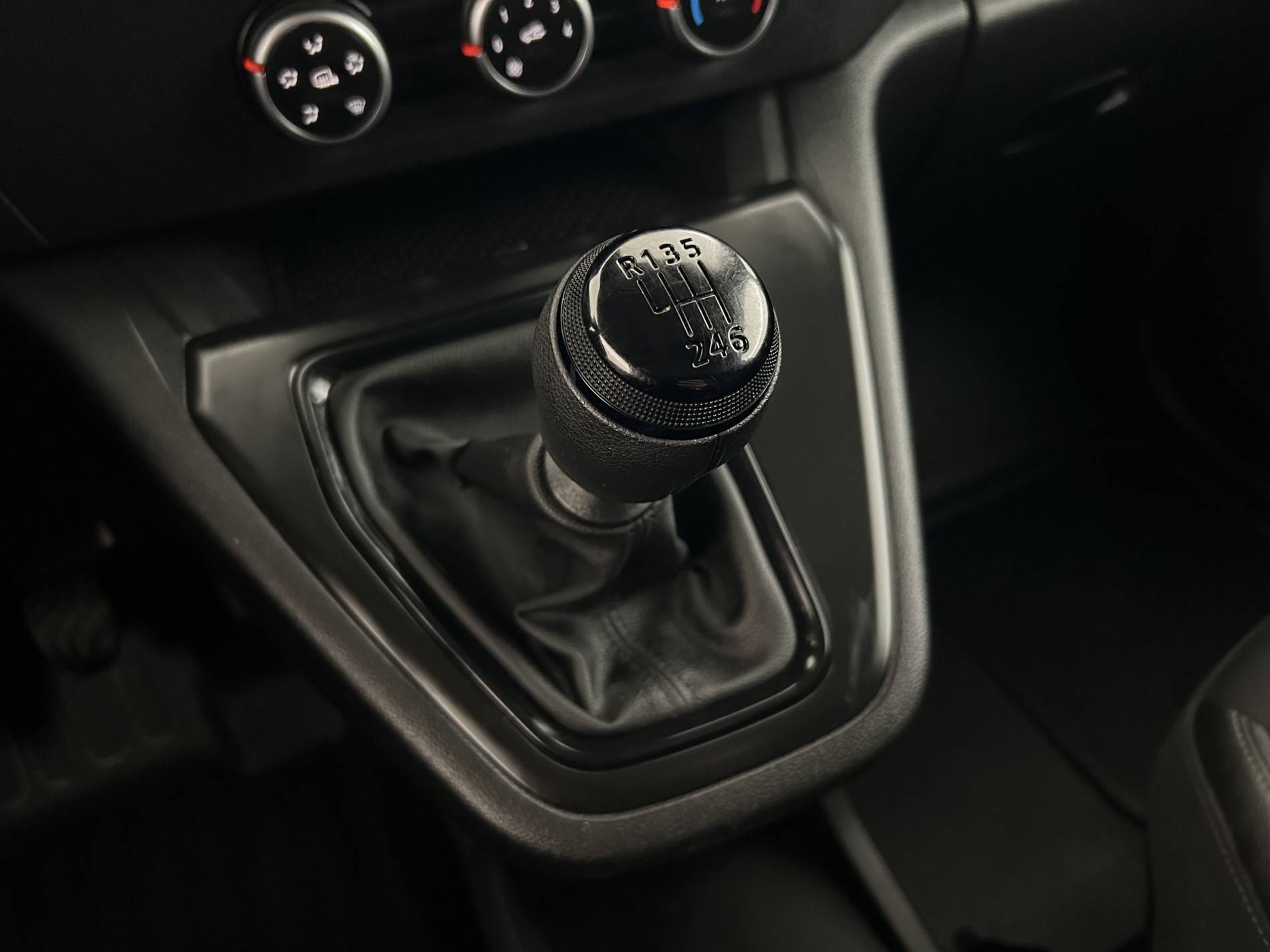 Vente en ligne Renault Kangoo Van  BLUE DCI 95 au prix de 15 290 €