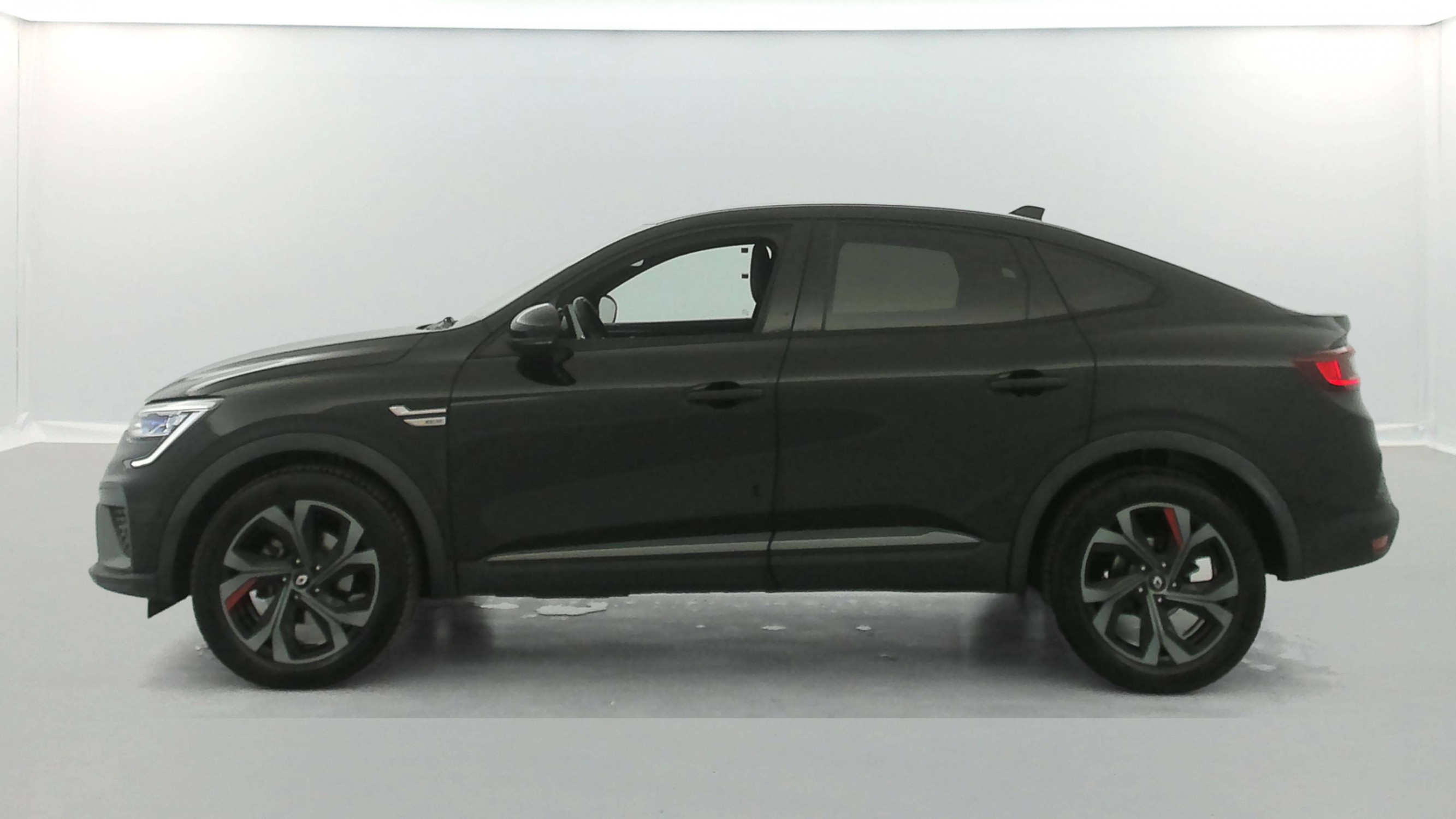 Vente en ligne Renault Arkana  E-Tech hybride 145 au prix de 22 390 €