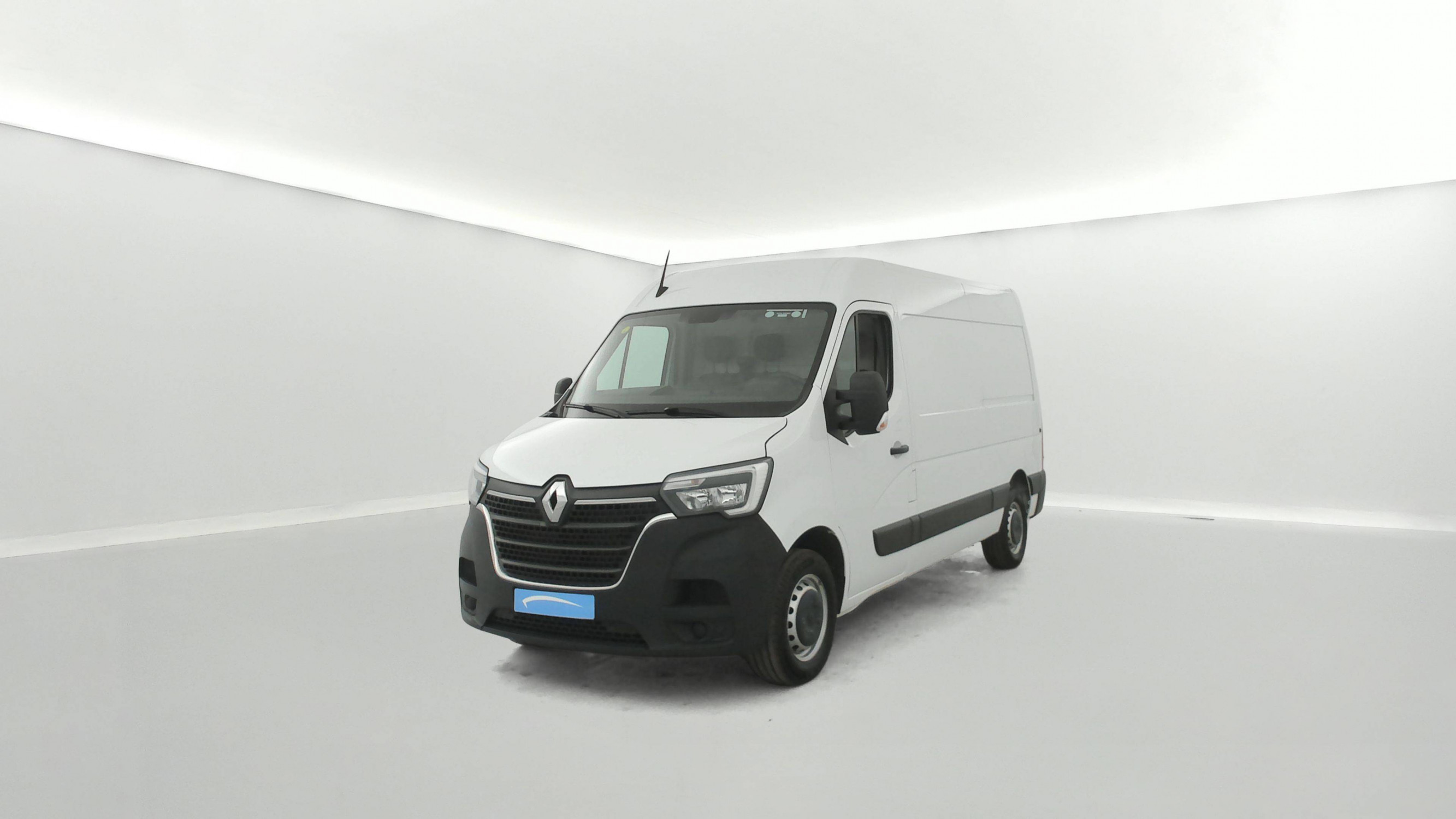 Renault Master Fourgon MASTER FGN TRAC F3500 L2H2 BLUE DCI 135 occasion de 2024 en vente à Quimper