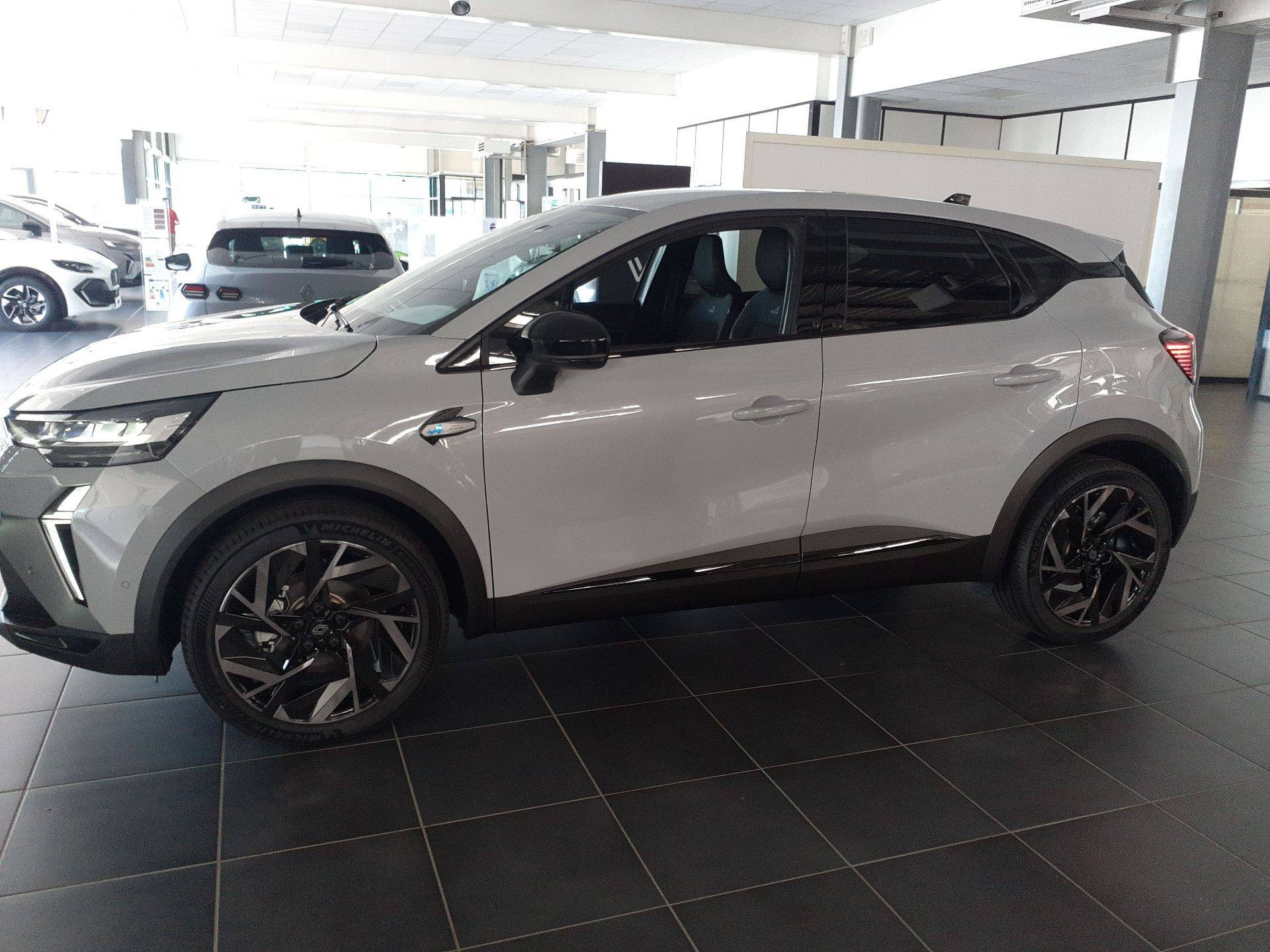 Renault Captur  E-Tech full hybrid 160 ch occasion de 2026 en vente à Quimper
