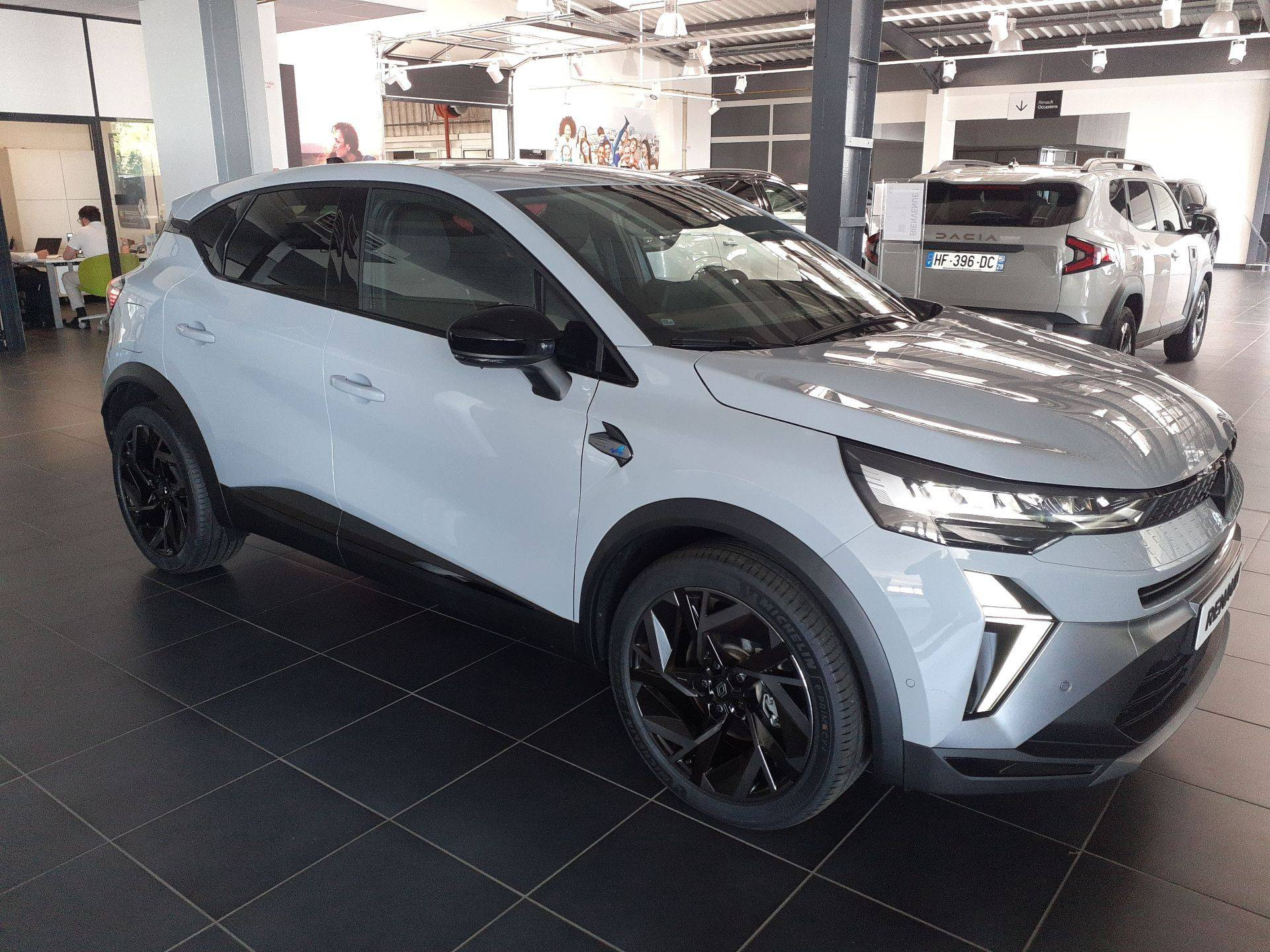 Vente en ligne Renault Captur  E-Tech full hybrid 160 ch au prix de 32 590 €