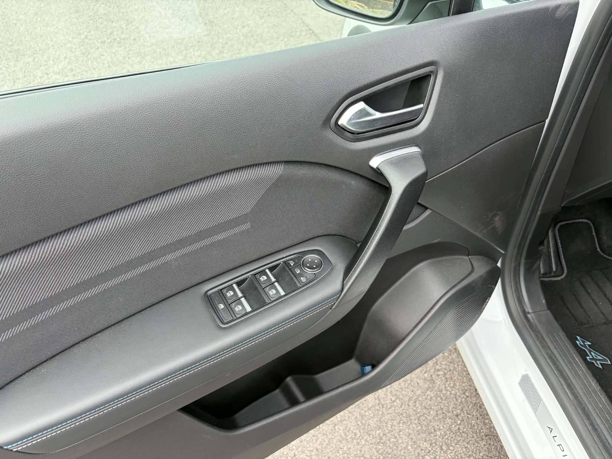 Vente en ligne Renault Captur  E-Tech full hybrid 145 ch au prix de 25 990 €