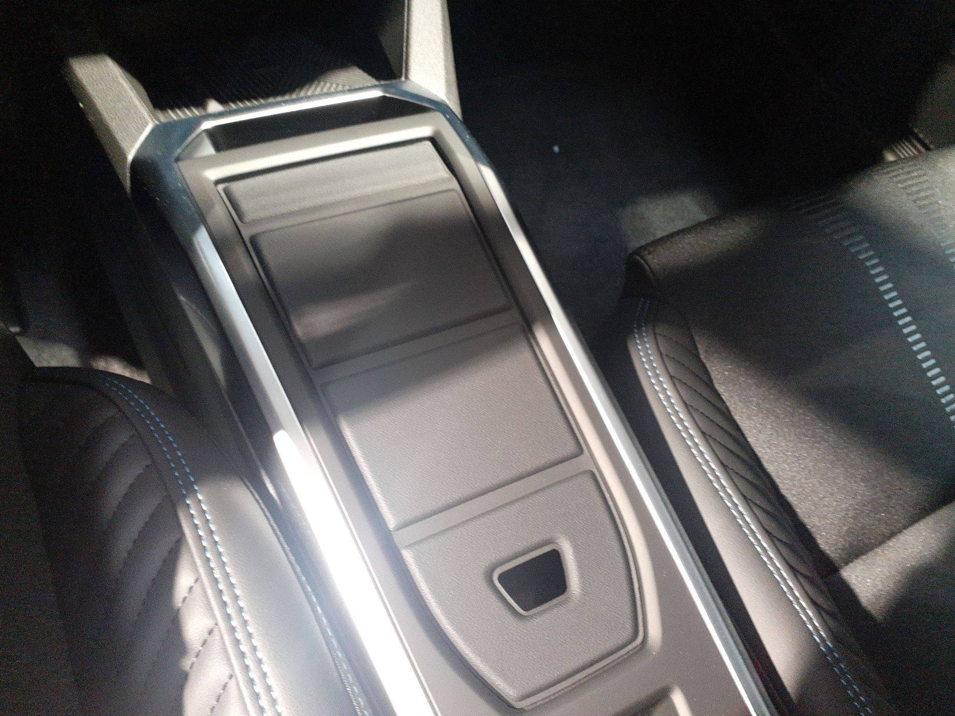 Vente en ligne Renault Clio 6 Clio E-Tech full hybrid 160 ch au prix de 28 490 €
