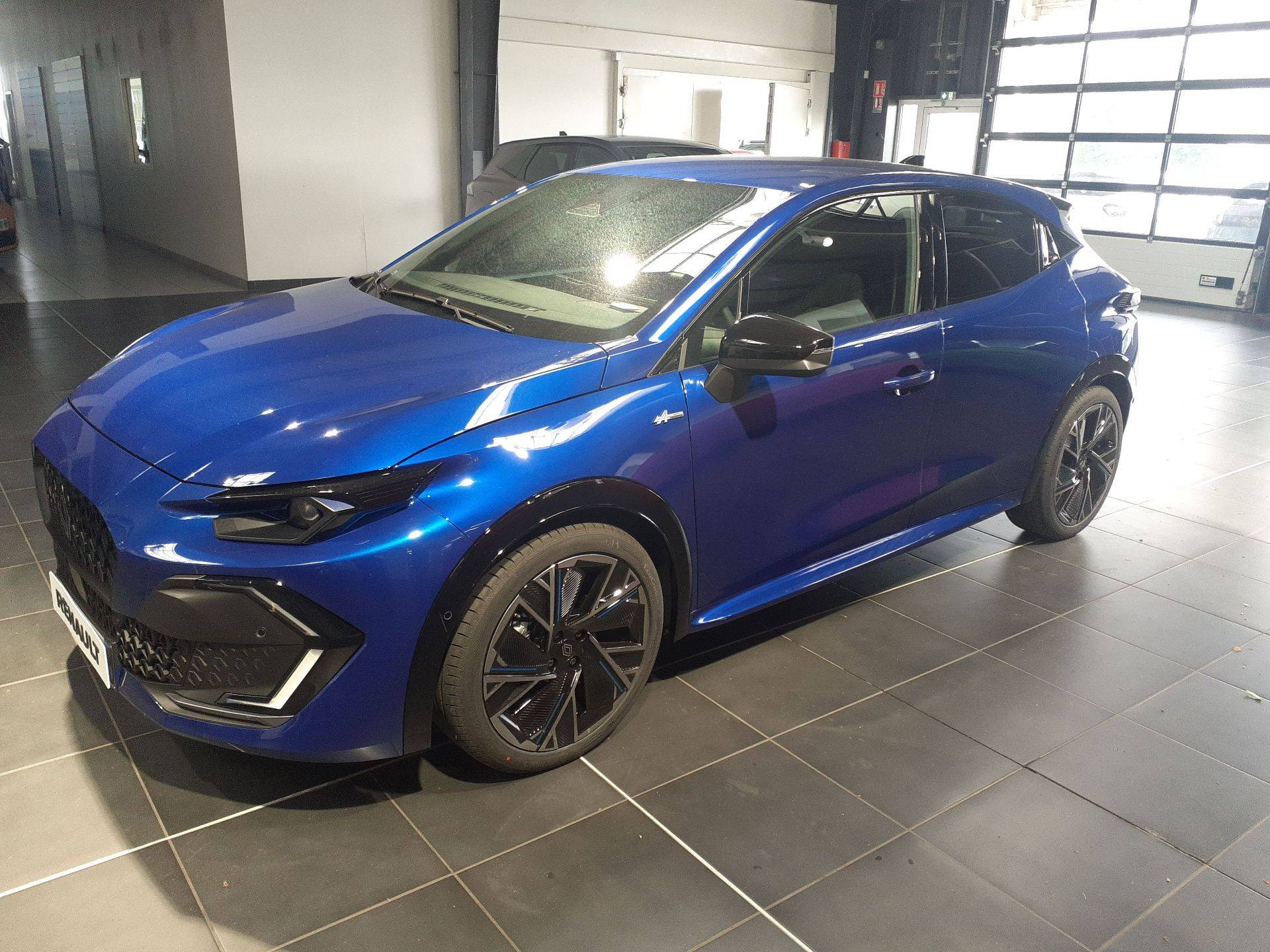 Vente en ligne Renault Clio 6 Clio E-Tech full hybrid 160 ch au prix de 28 490 €