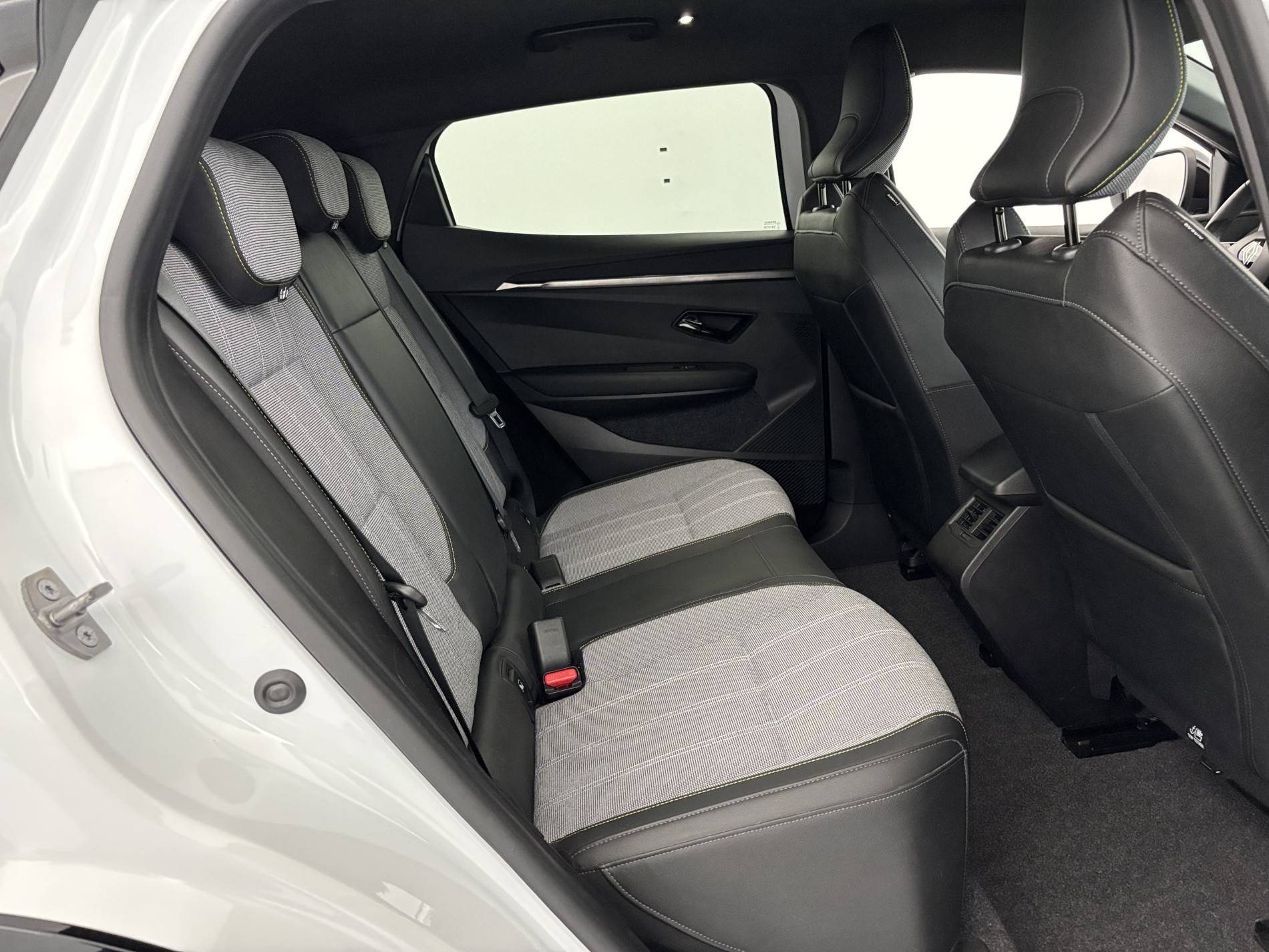 Vente en ligne Renault Megane E-Tech  EV60 220 ch super charge au prix de 26 690 €