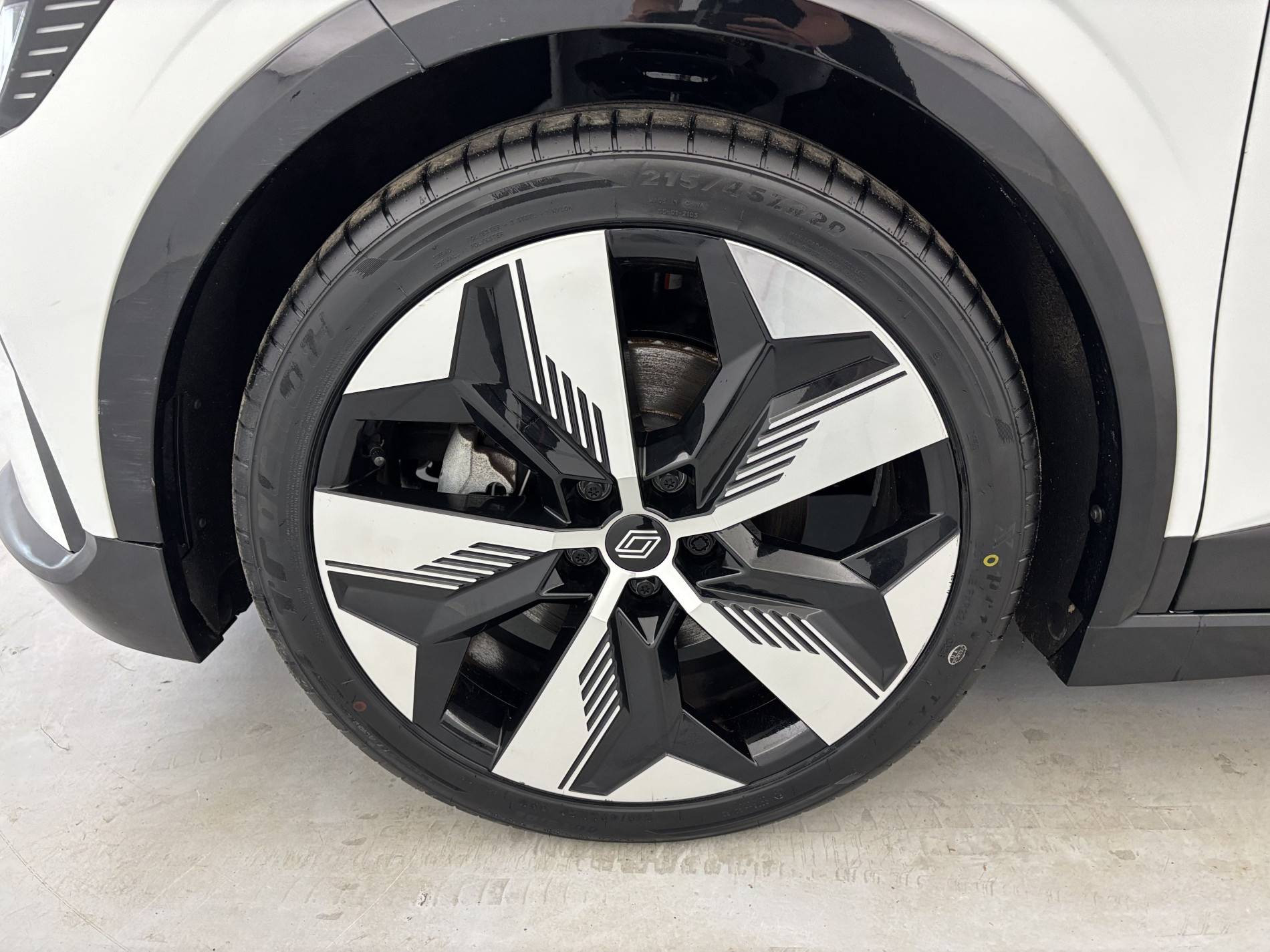Vente en ligne Renault Megane E-Tech  EV60 220 ch super charge au prix de 26 690 €