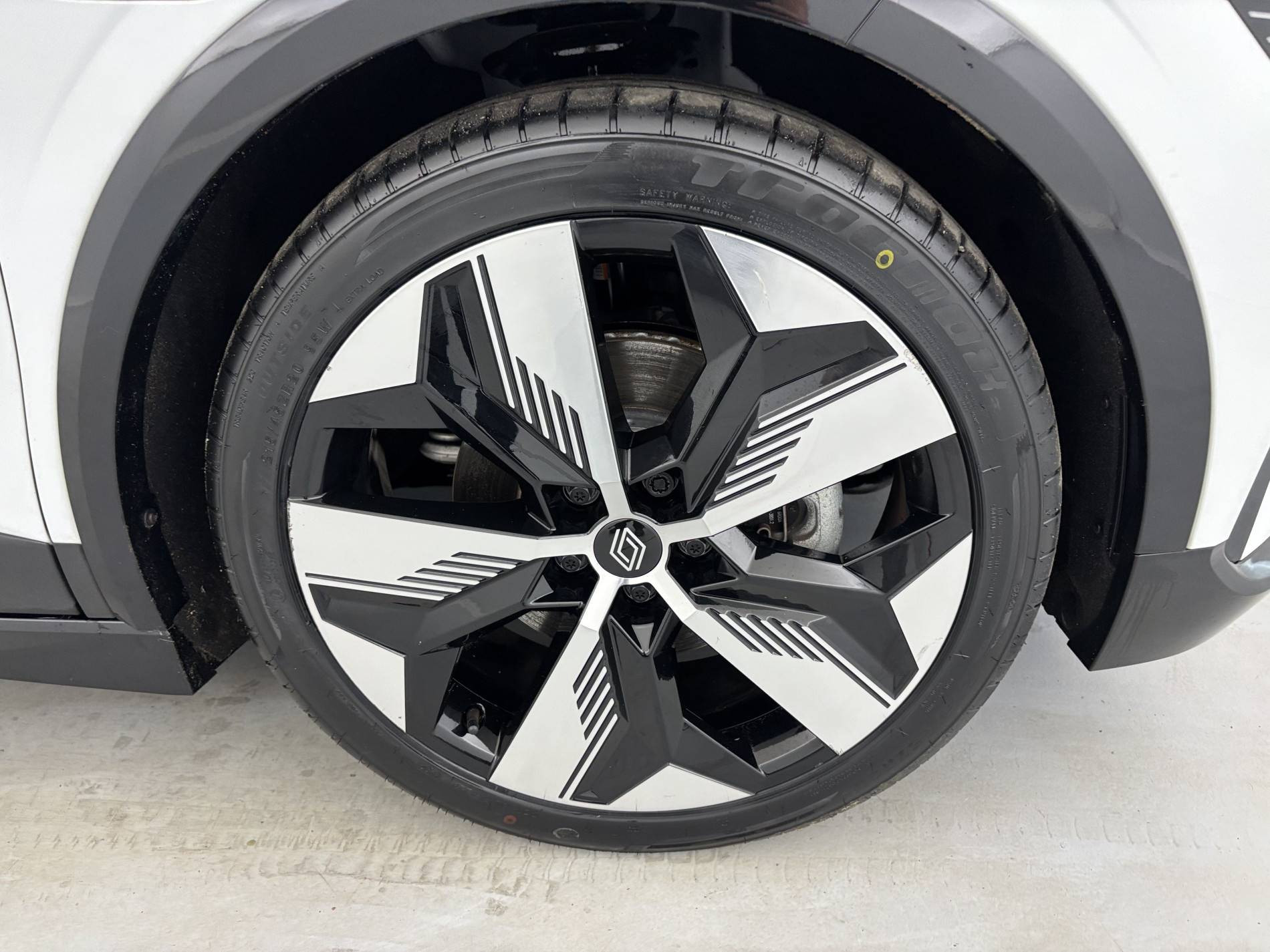 Vente en ligne Renault Megane E-Tech  EV60 220 ch super charge au prix de 26 690 €