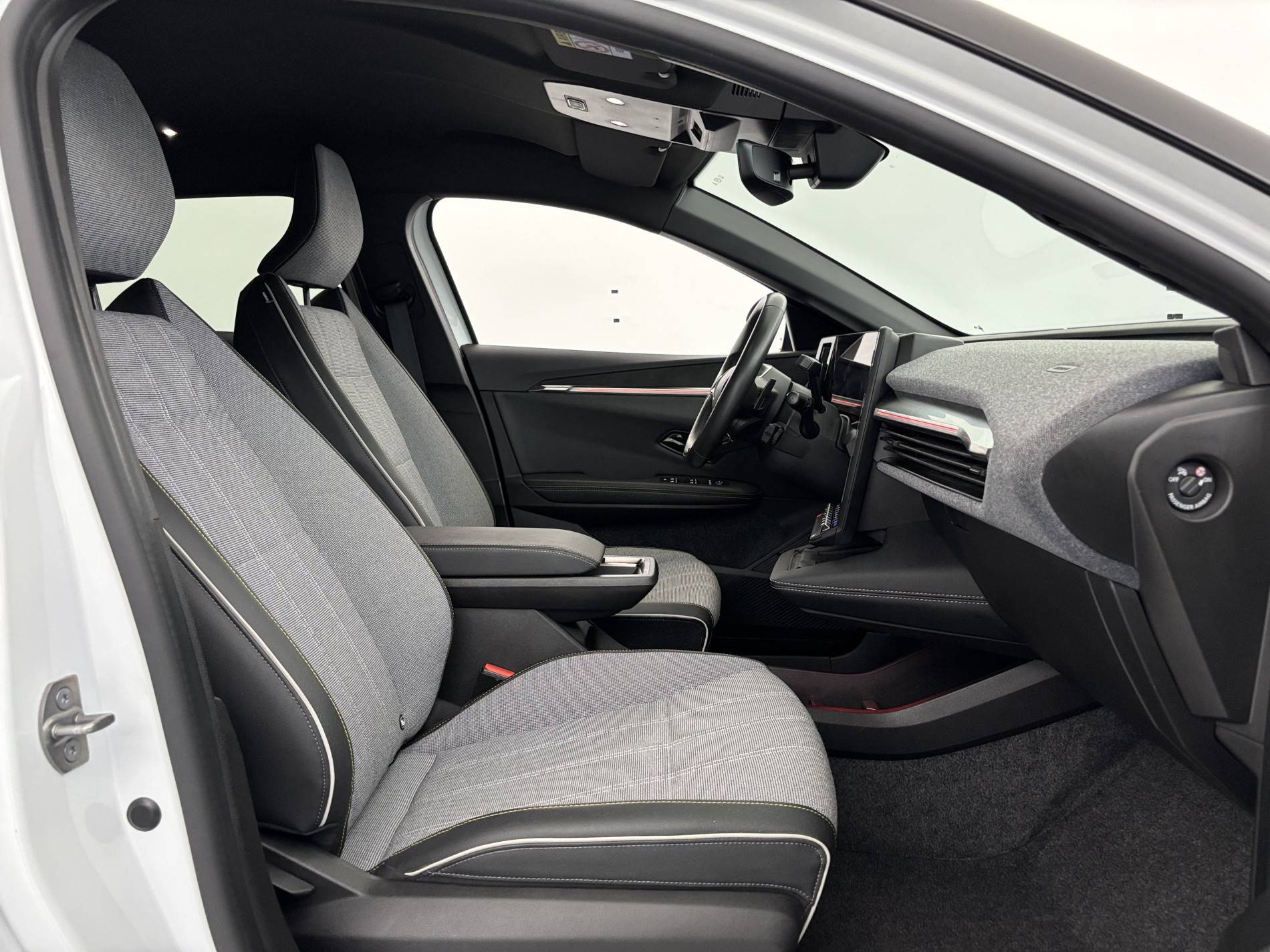 Vente en ligne Renault Megane E-Tech  EV60 220 ch super charge au prix de 26 690 €