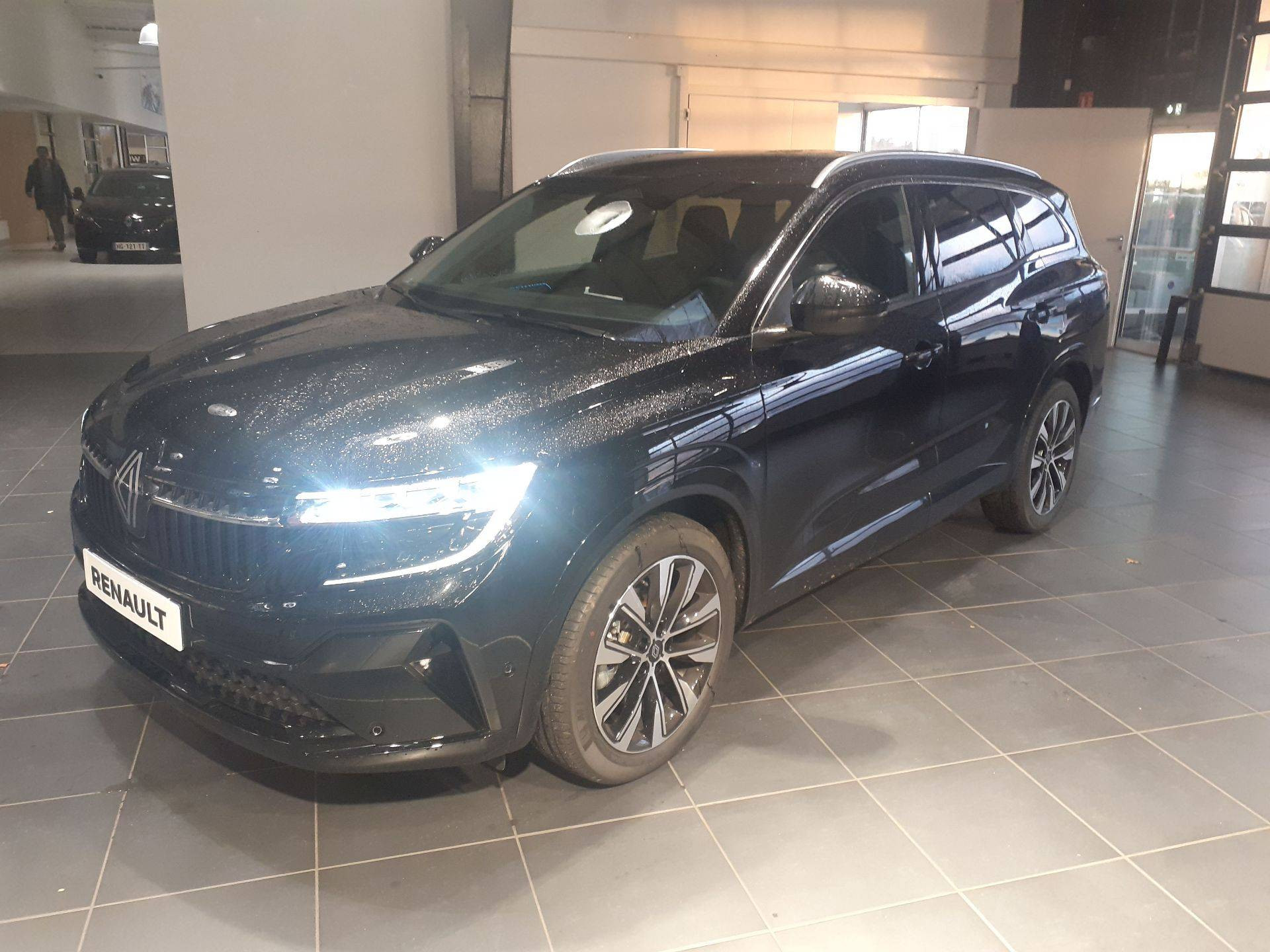 Renault Espace Espace full hybrid E-Tech 200 ch 5pl occasion de 2025 en vente à Quimper