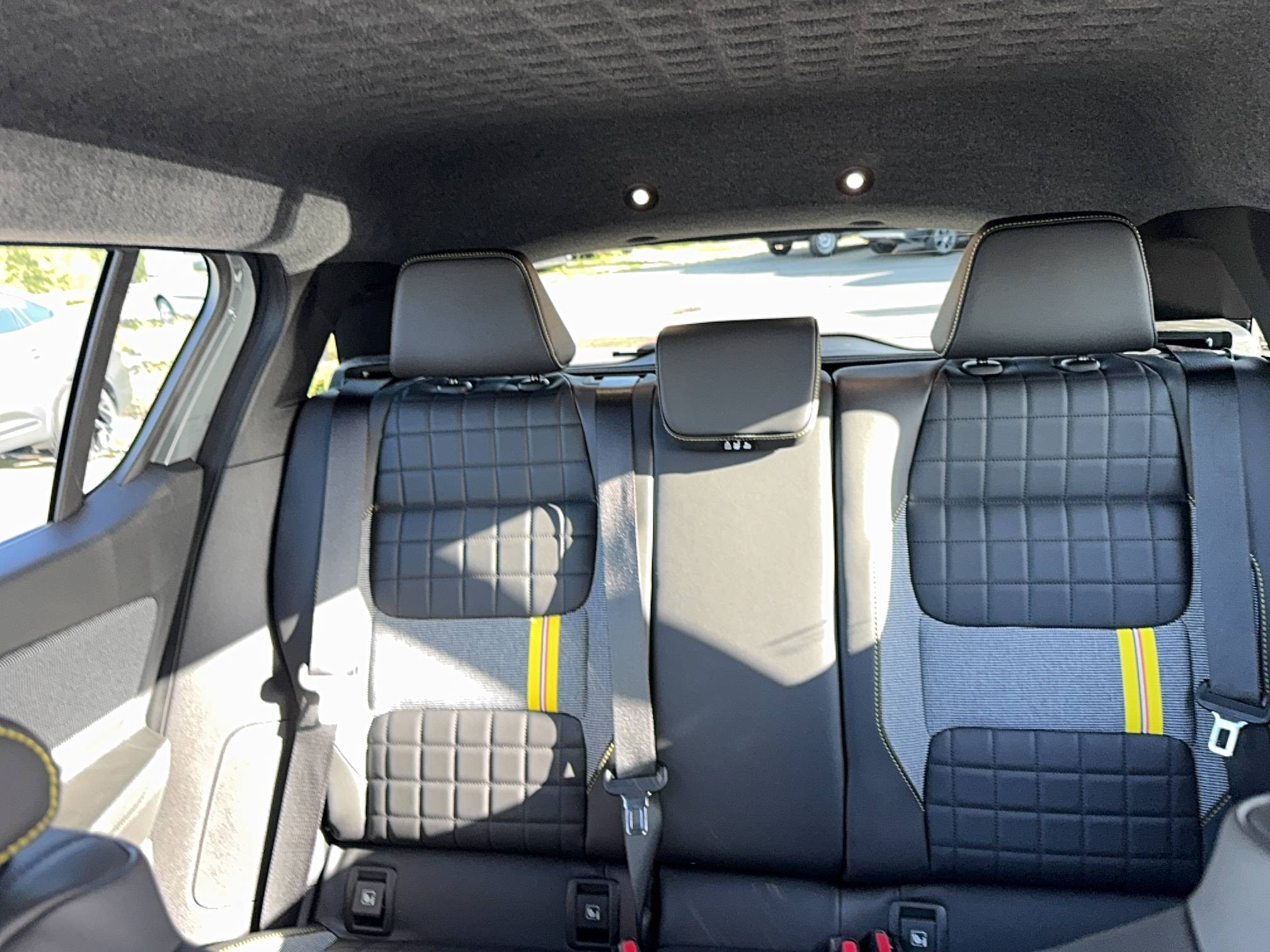 Vente en ligne Renault R4 E-Tech  150 ch autonomie confort au prix de 36 590 €