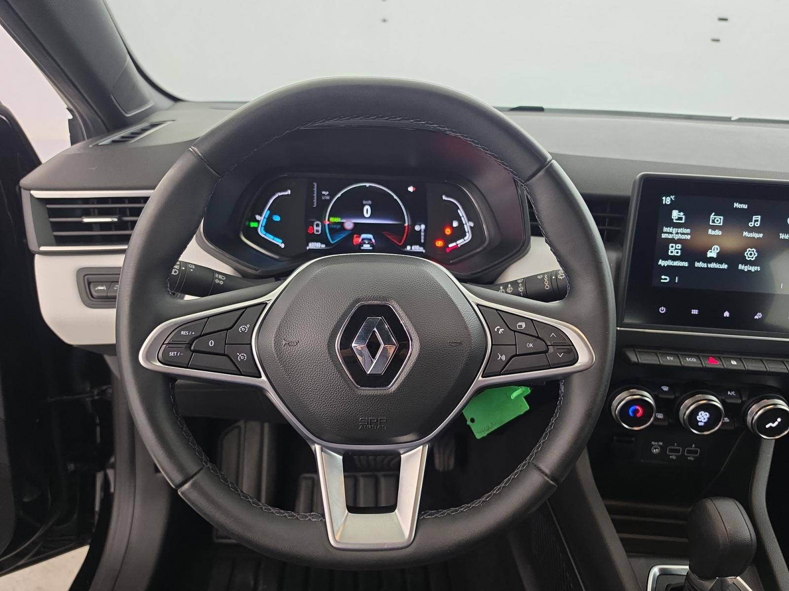 Vente en ligne Renault Clio 5 Clio E-Tech 140 - 21N au prix de 15 890 €