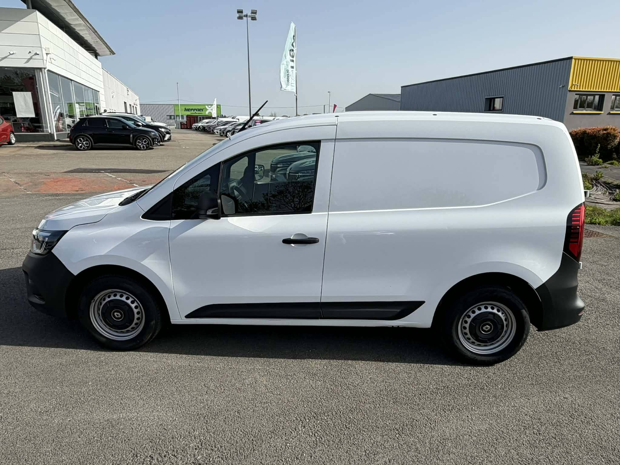 Renault Kangoo Van  BLUE DCI 95 occasion de 2023 en vente à Quimper