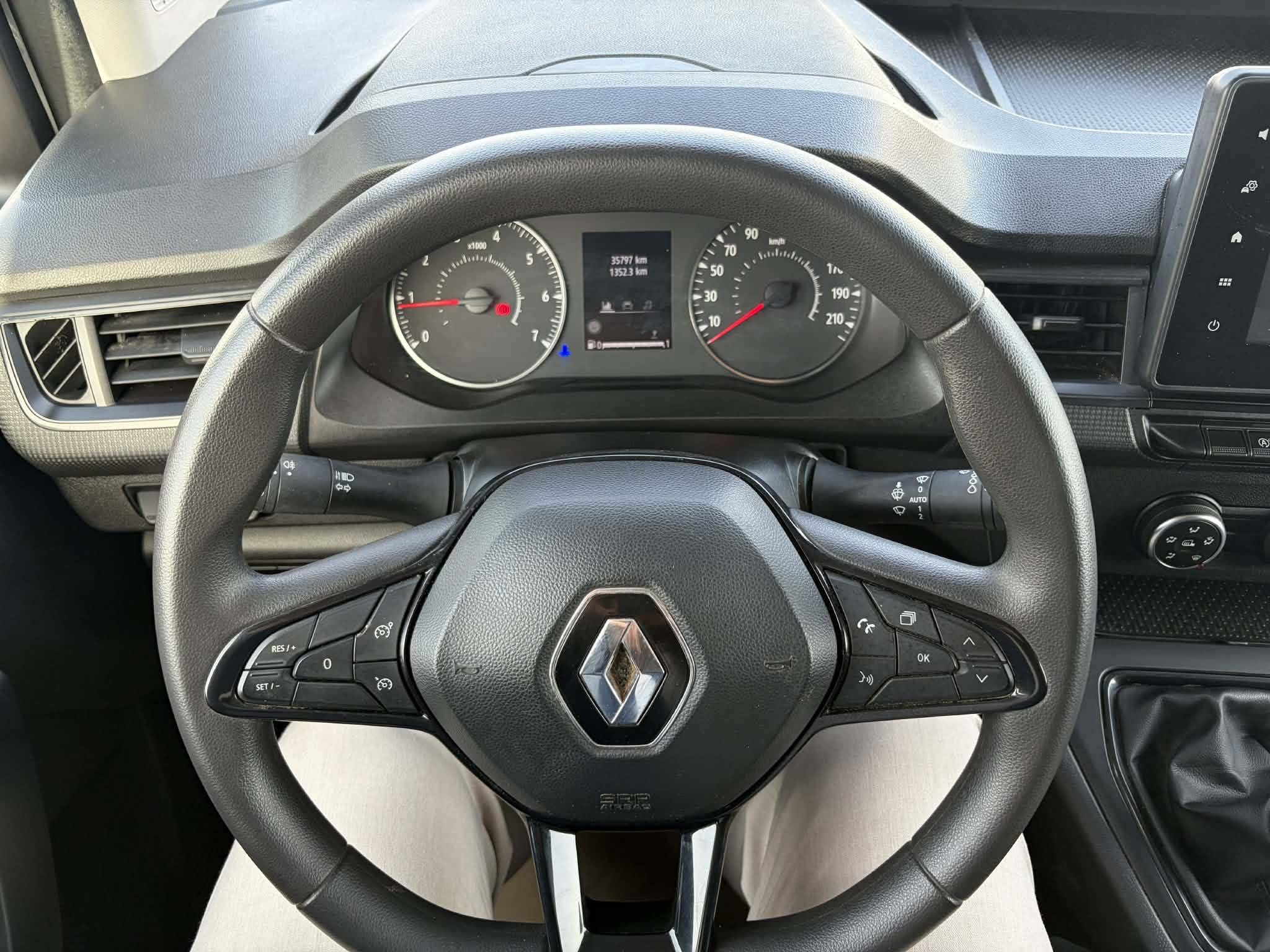 Vente en ligne Renault Kangoo Van  BLUE DCI 95 au prix de 16 290 €