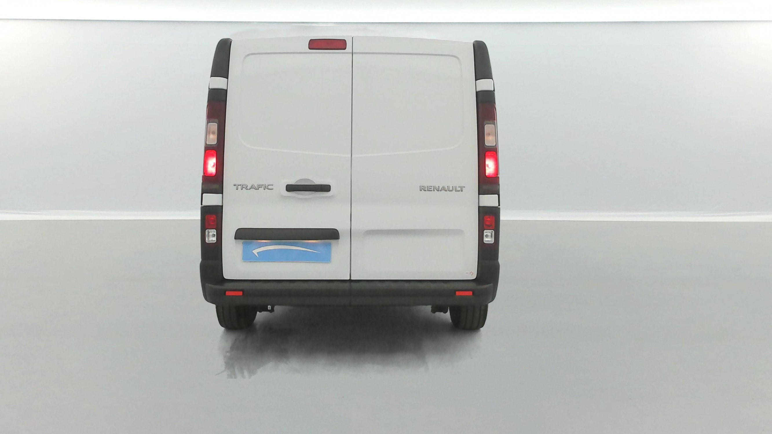 Vente en ligne Renault Trafic 3 Fourgon TRAFIC FGN L2H1 3000 KG BLUE DCI 130 au prix de 22 990 €