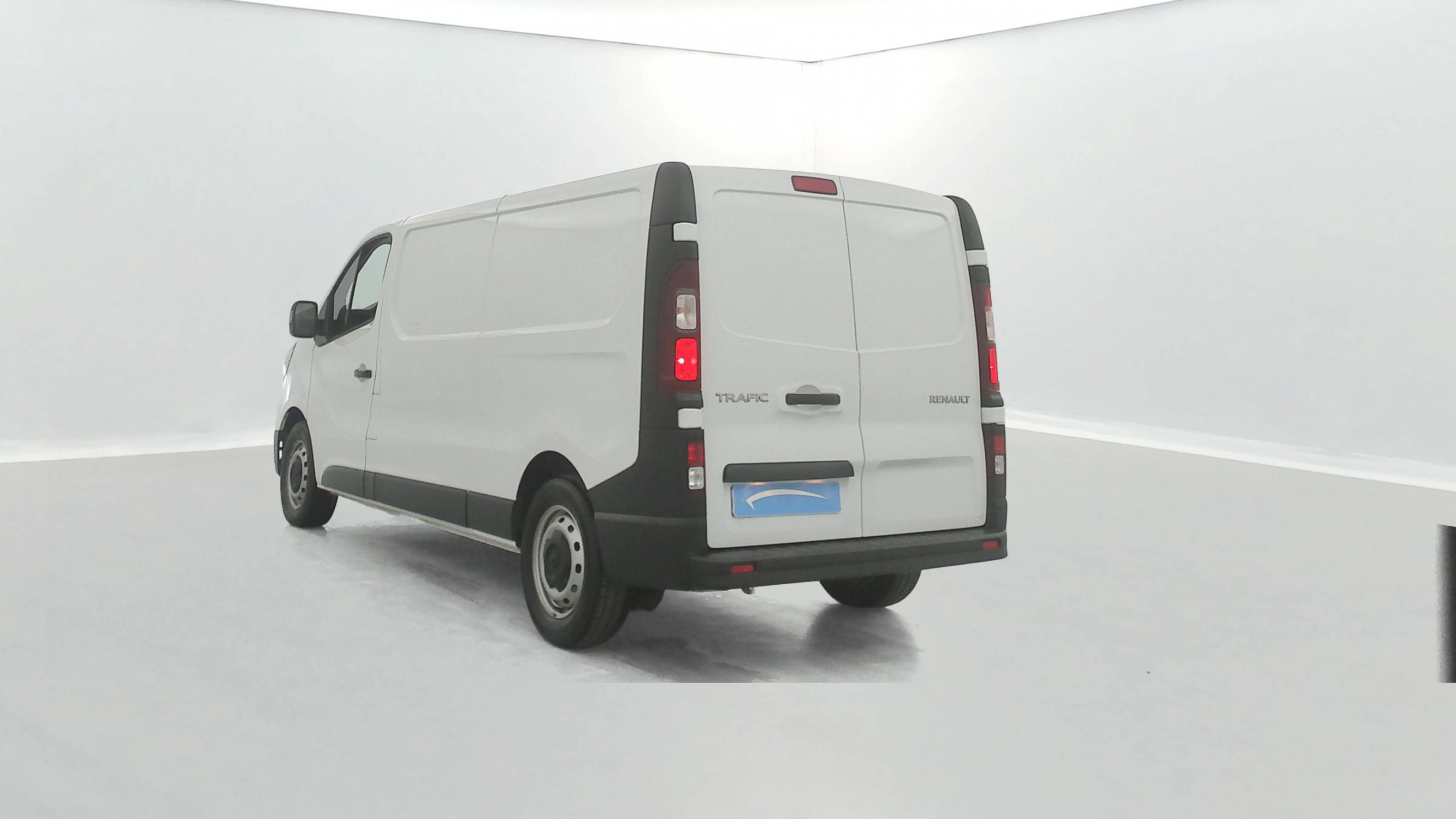 Vente en ligne Renault Trafic 3 Fourgon TRAFIC FGN L2H1 3000 KG BLUE DCI 130 au prix de 22 990 €