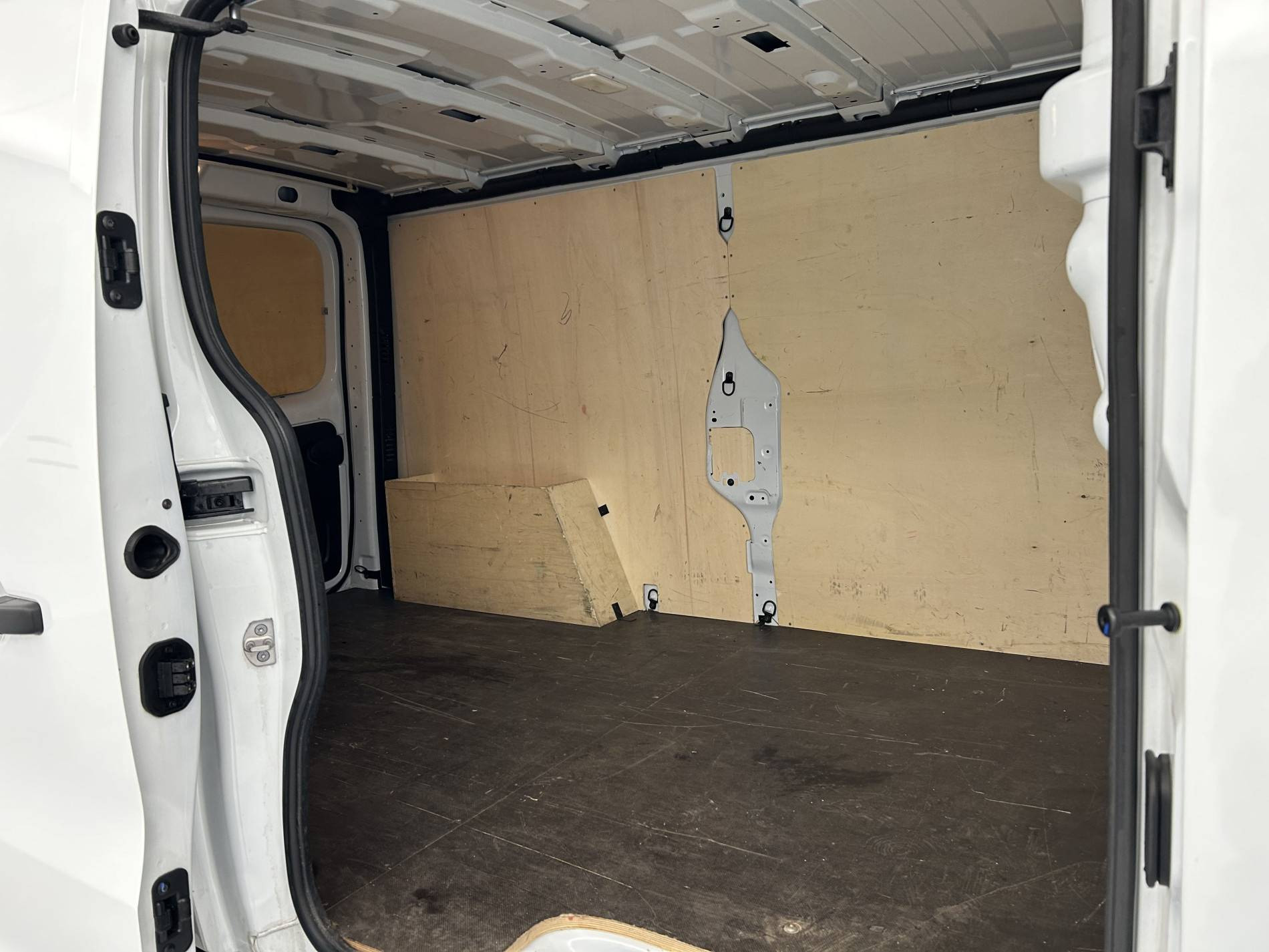 Vente en ligne Renault Trafic 3 Fourgon TRAFIC FGN L2H1 3000 KG BLUE DCI 130 au prix de 22 990 €