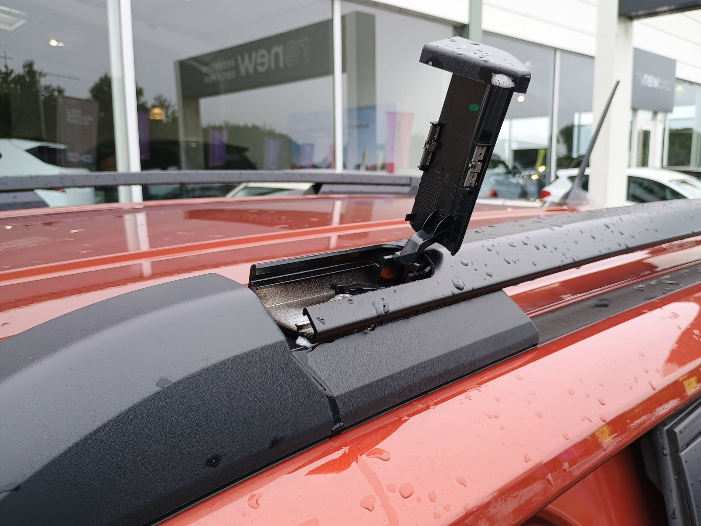 Vente en ligne Dacia Duster  Hybrid 155 au prix de 28 490 €