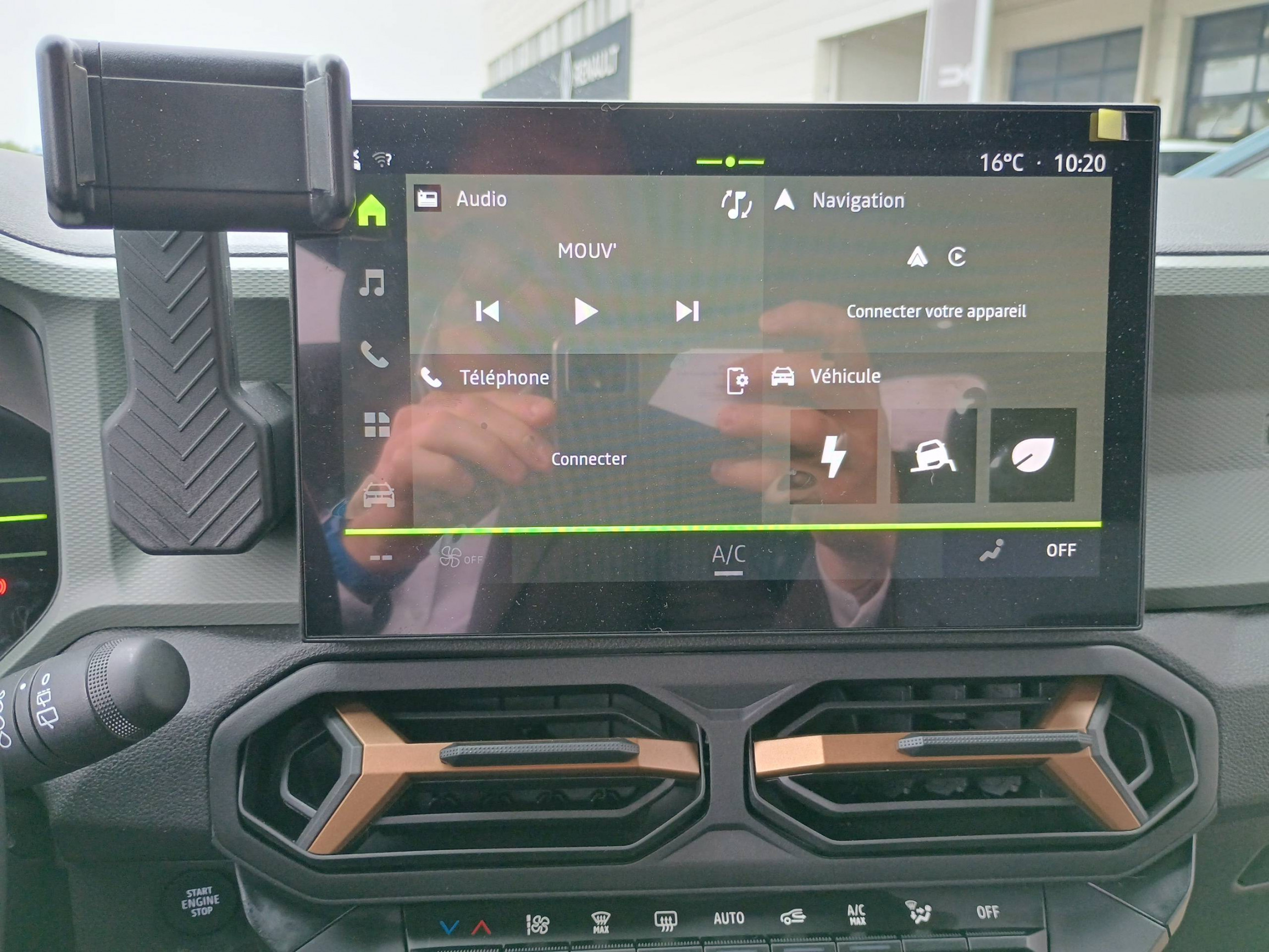 Vente en ligne Dacia Duster  Hybrid 155 au prix de 28 490 €