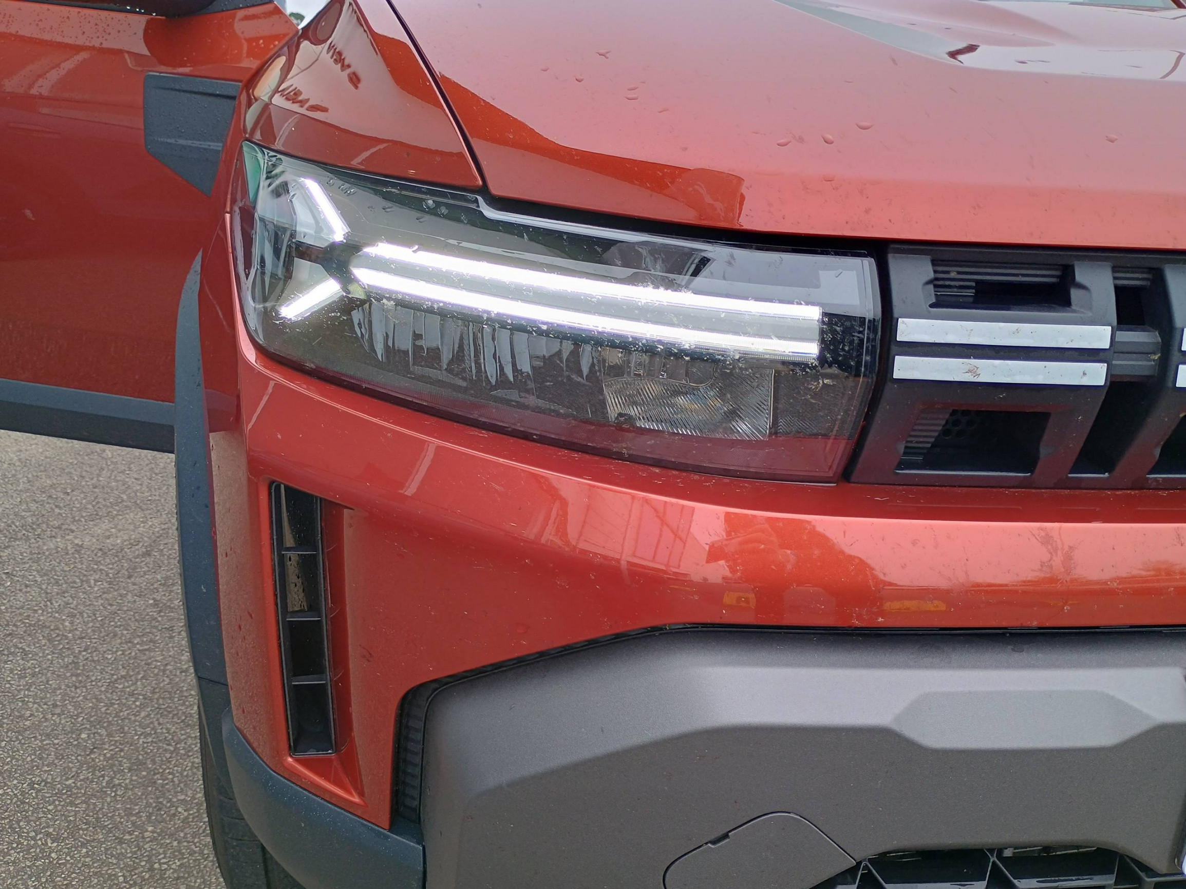 Vente en ligne Dacia Duster  Hybrid 155 au prix de 28 490 €