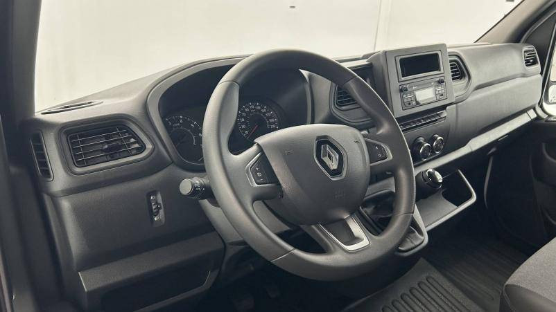 Vente en ligne Renault Master Fourgon MASTER FGN TRAC F3500 L3H3 BLUE DCI 135 au prix de 23 990 €